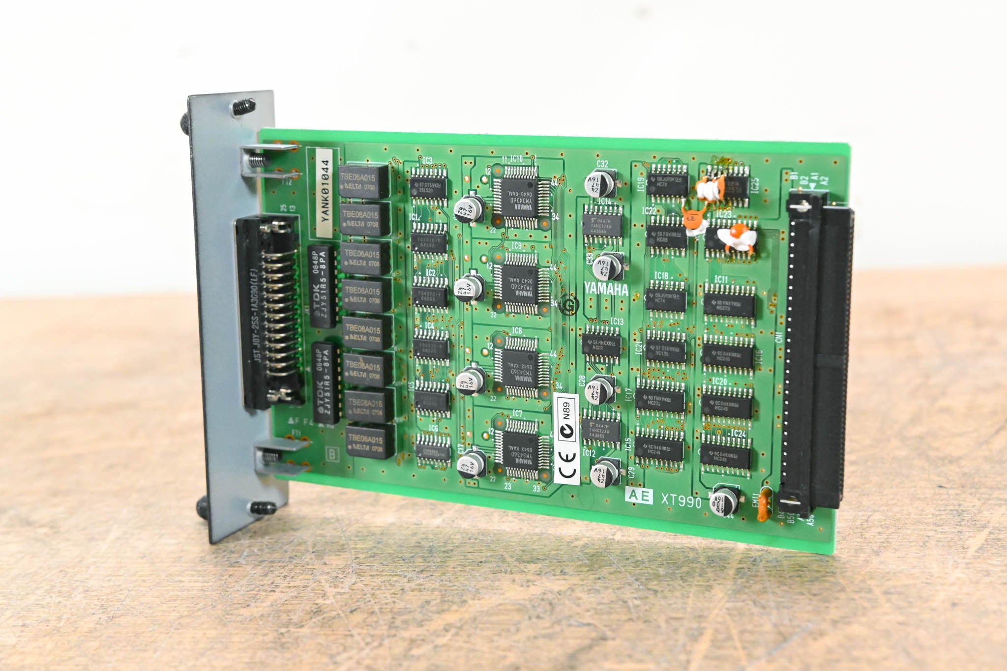 Yamaha MY8-AE 8-Channel AES/EBU Input/Output Card