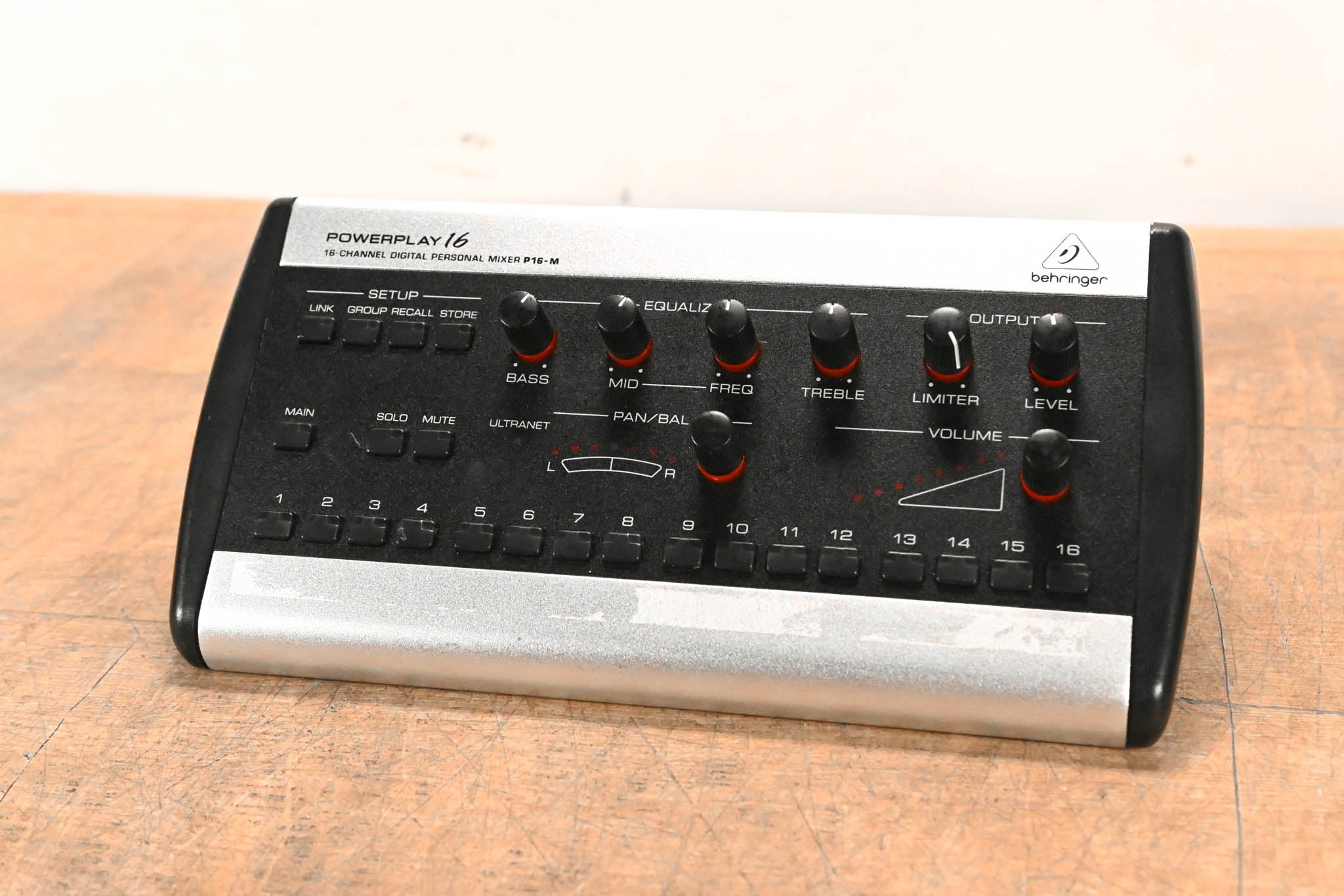 Behringer Powerplay P16-M 16-Channel Digital Personal Mixer