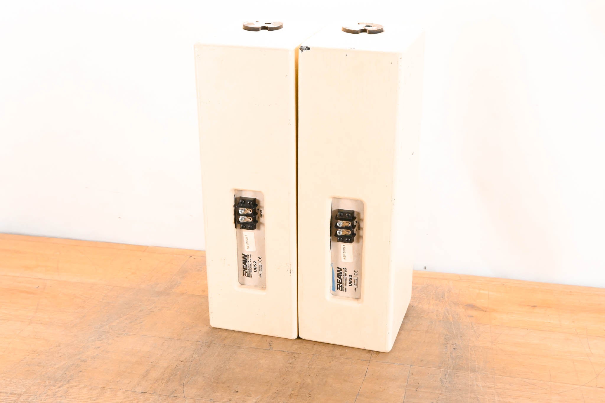 EAW UB52 Two-Way Full-Range Loudspeaker - White (PAIR)