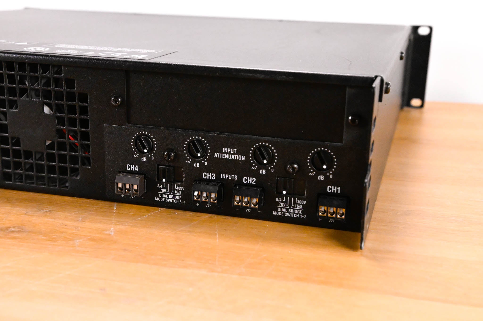 Crown CTs 4200 Four-Channel, 260W Power Amplifier