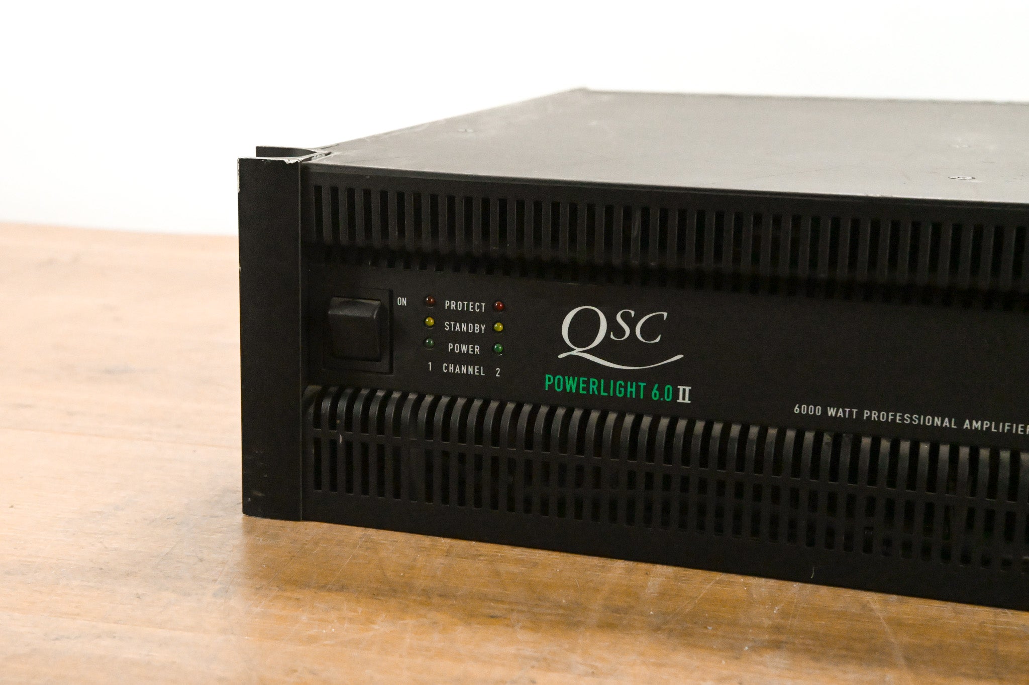 QSC PowerLight 6.0 II 2-channel Power Amplifier