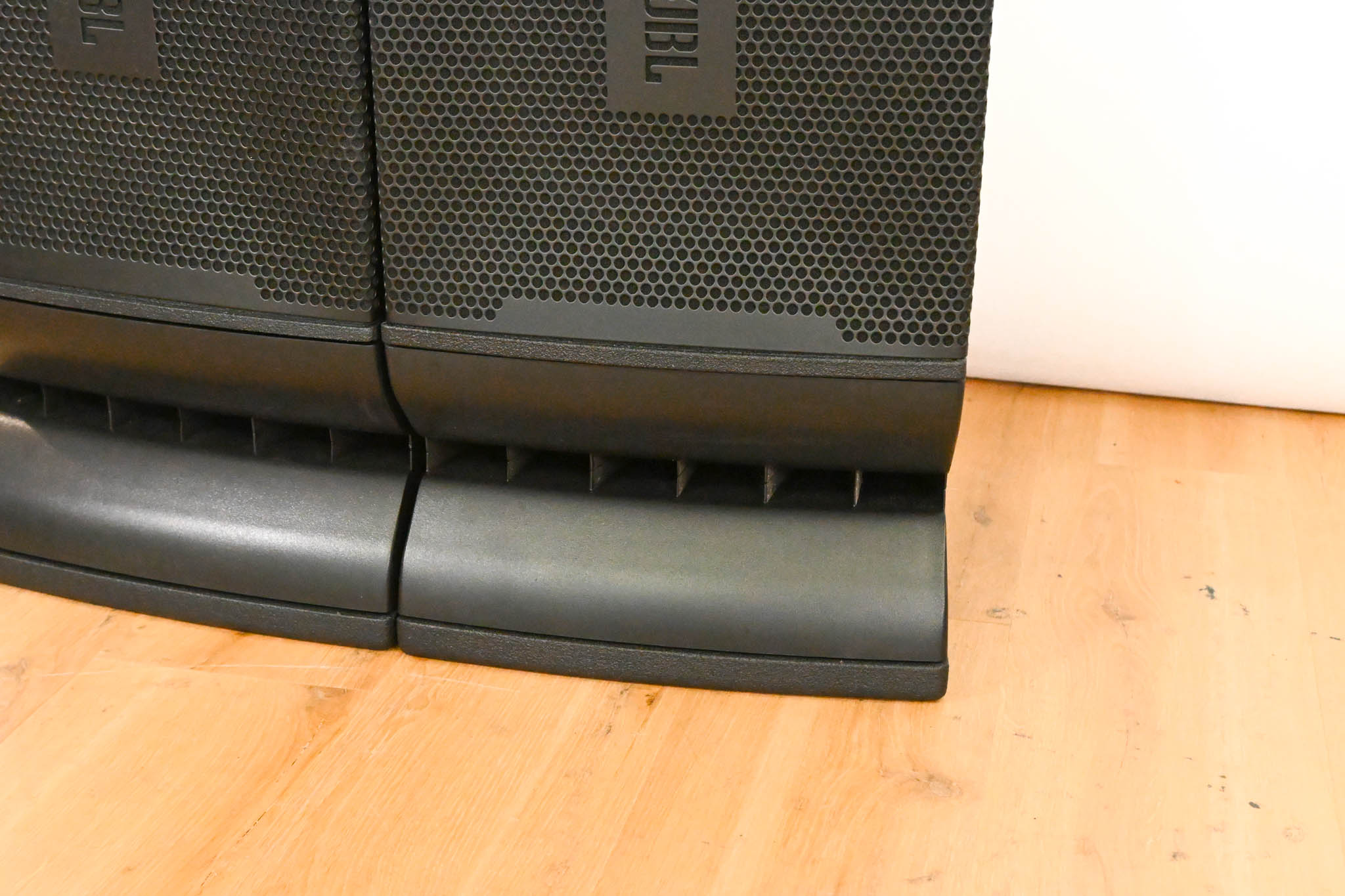 JBL VRX932LA-1 12" Two-Way Line Array Loudspeaker System (PAIR)