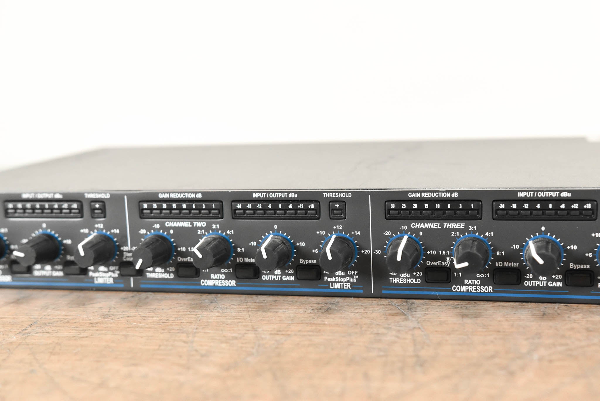 dbx 1046 Quad Compressor/Limiter