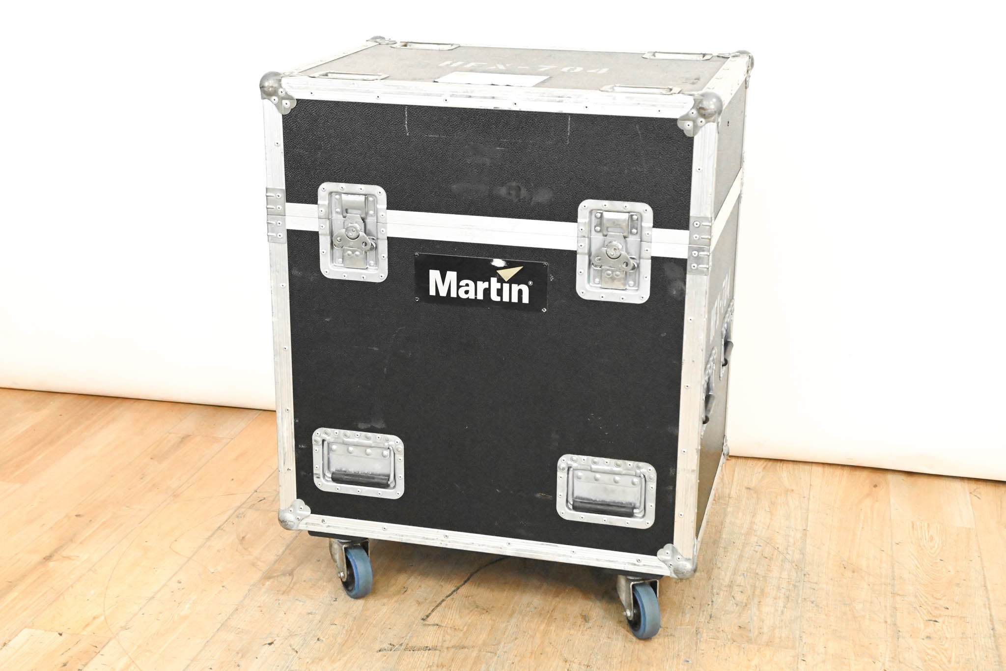 Elation Platinum HFX Hybrid 3-in-1 Moving Head Light Pair w/ Flight Case