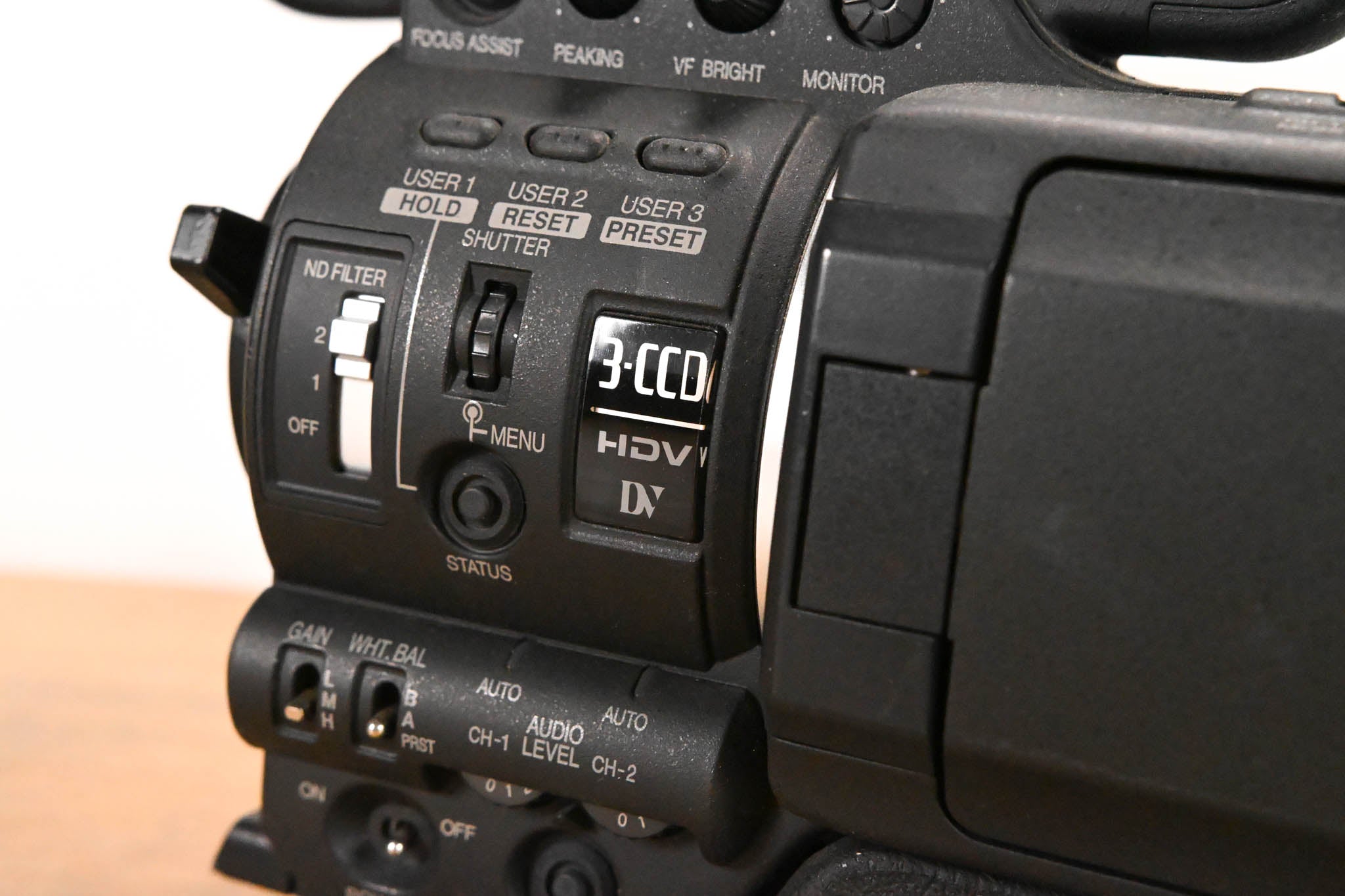 JVC GY-HD110U 1/3" 3-CCD Professional HDV Camcorder