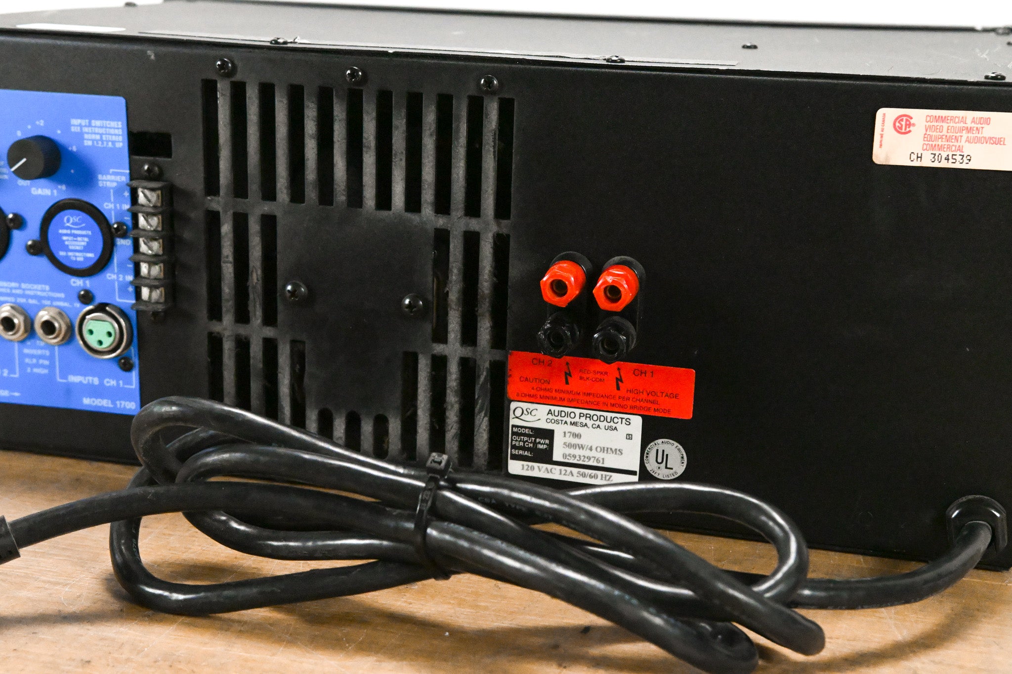 QSC Model 1700 Professional Stereo Power Amplifier