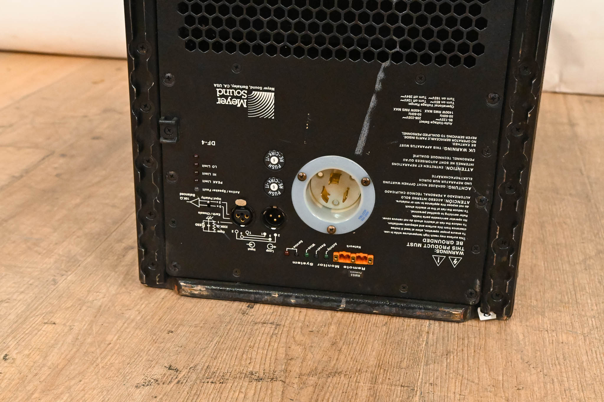 Meyer Sound DF-4 Medium-Throw Down Fill Self-Powered Loudspeaker