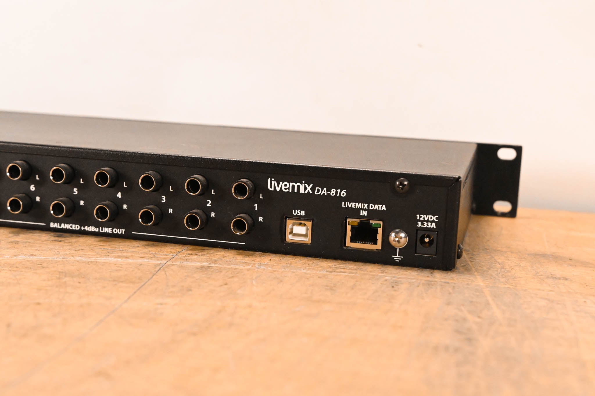 Digital Audio Labs Livemix DA-816 Analog Output Unit (NO POWER SUPPLY)