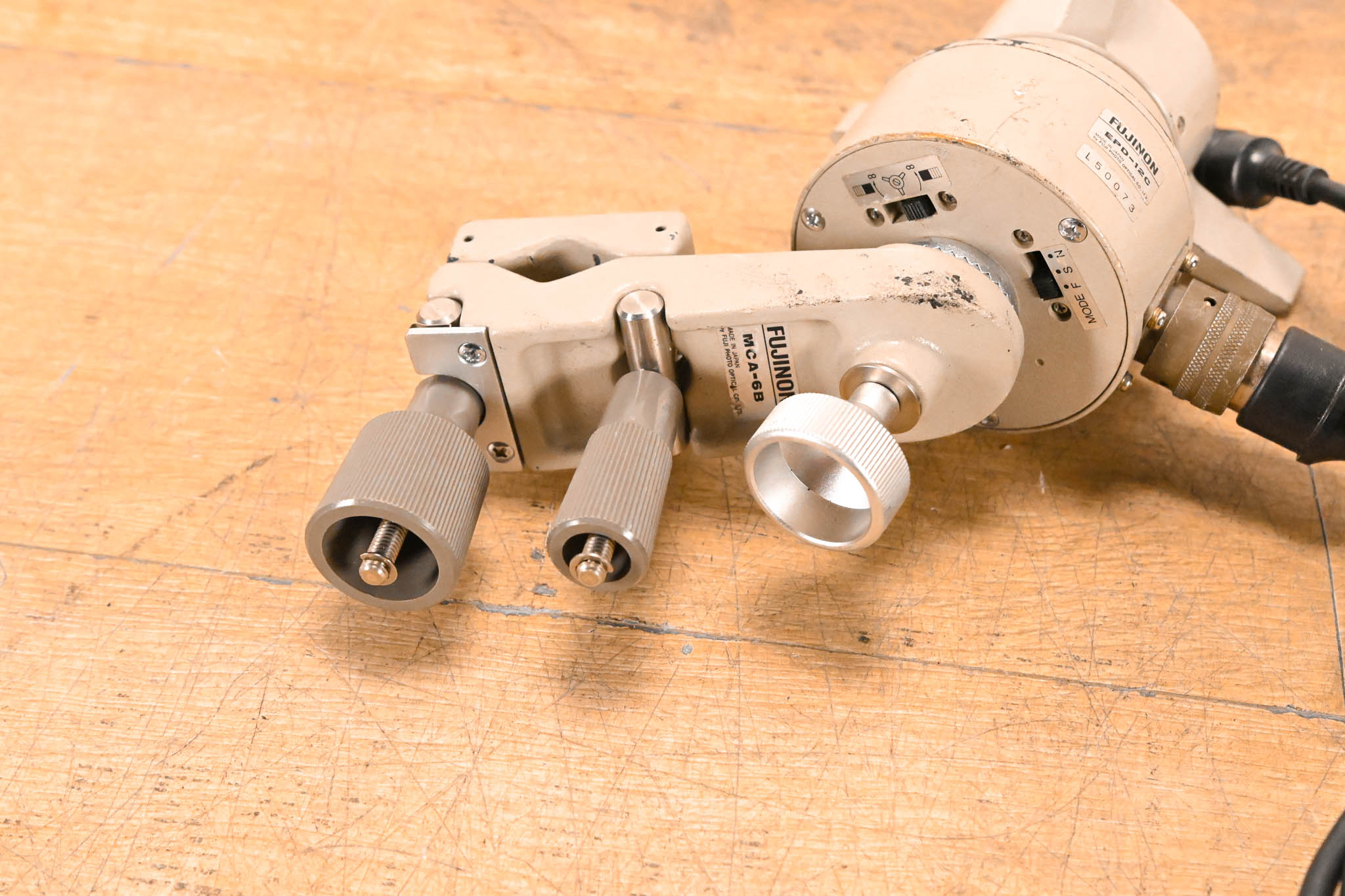 Fujinon EPD-12C Focus Controller with MCA-6B Clamp