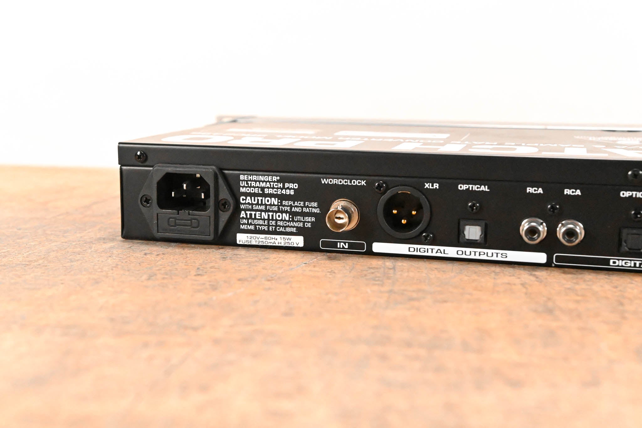 Behringer ULTRAMATCH PRO SRC2496 Sample Rate Converter