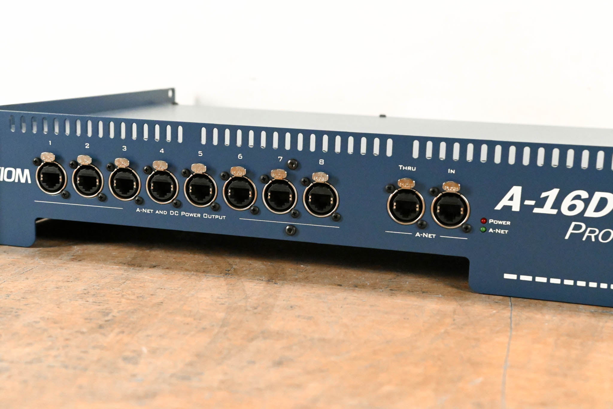 Aviom A-16D Pro A-Net Distributor