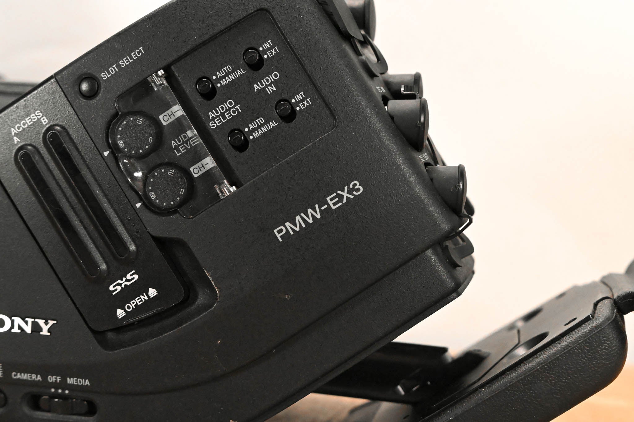 Sony PMW-EX3 XDCAM EX HD Compact Camcorder