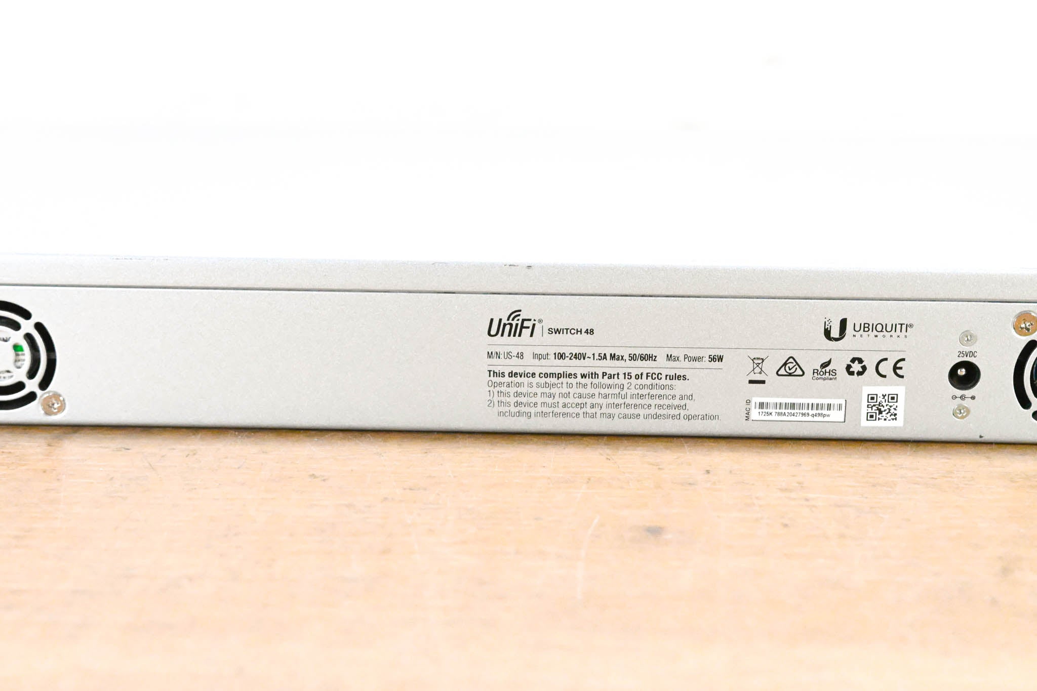 Ubiquiti UniFi US-48 Switch 48 48-Port Gigabit Ethernet Switch