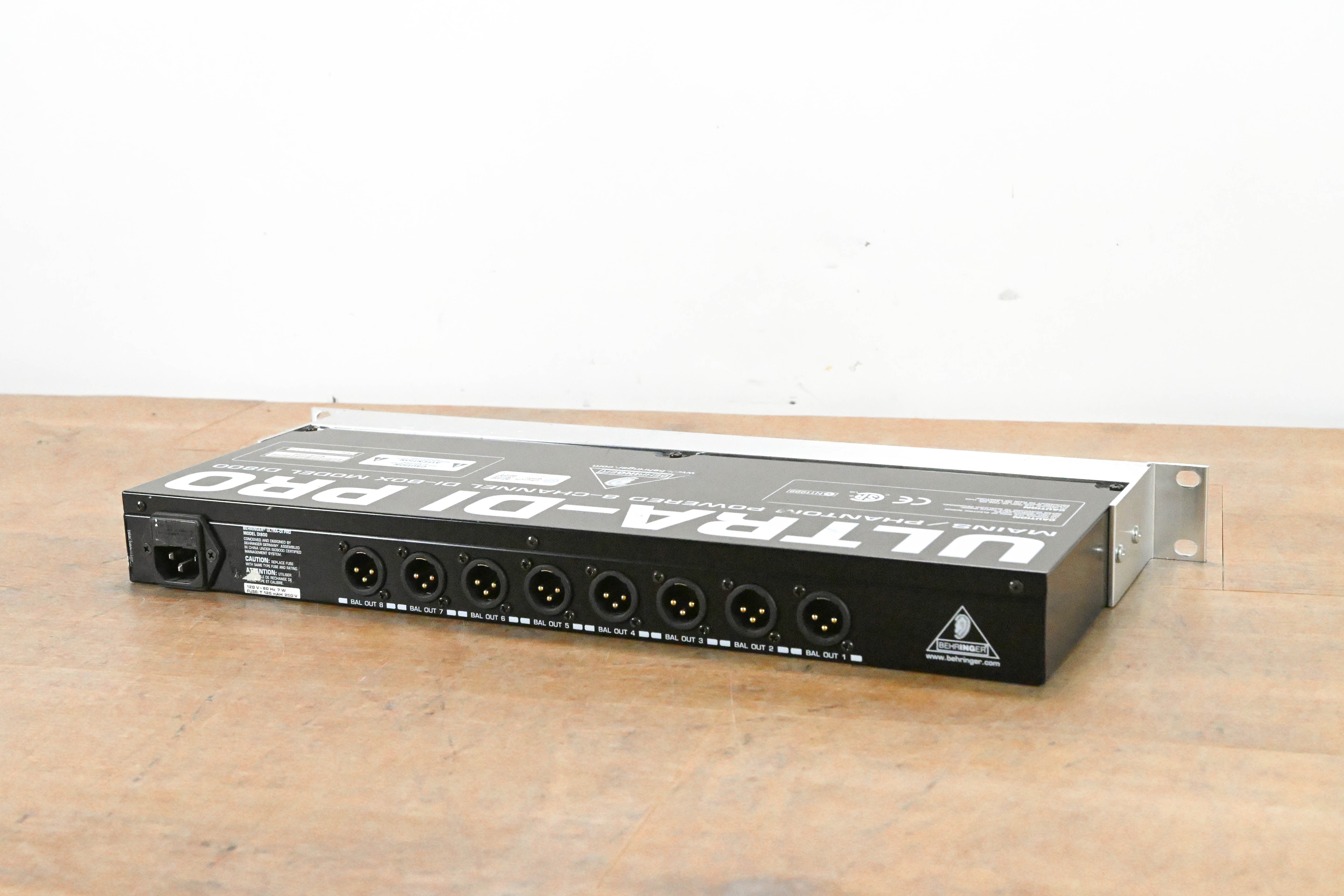 Behringer ULTRA-DI PRO DI800 8-Channel Active DI Box