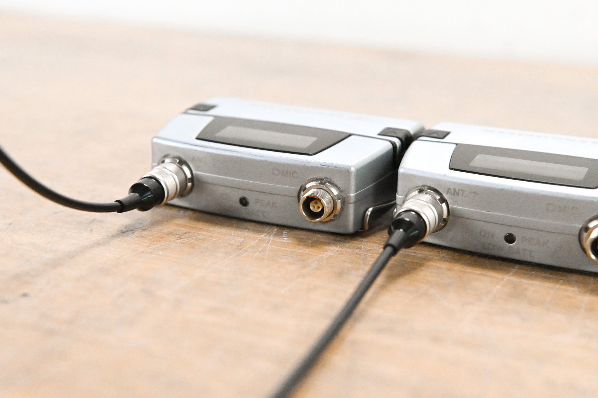 Sennheiser EM 3532-U Mikroport Receiver w/ SK5212-II Packs 548-584 MHz