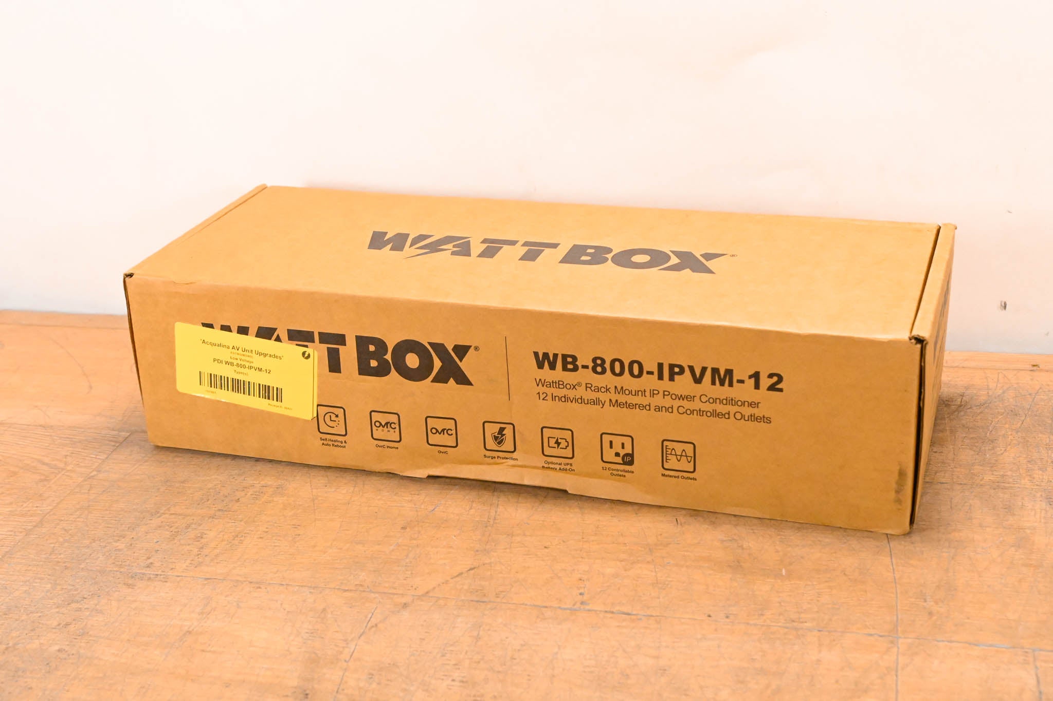 WattBox WB-800-IPVM-12 Rackmount IP Power Conditioner (12 Outlets)