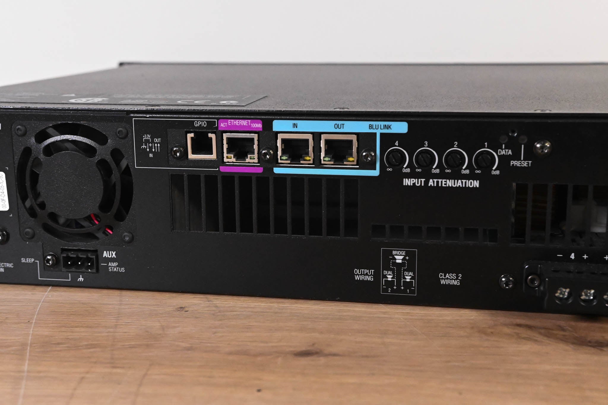 Crown DCi 4|300N DriveCore Install 4-Channel Power Amplifier