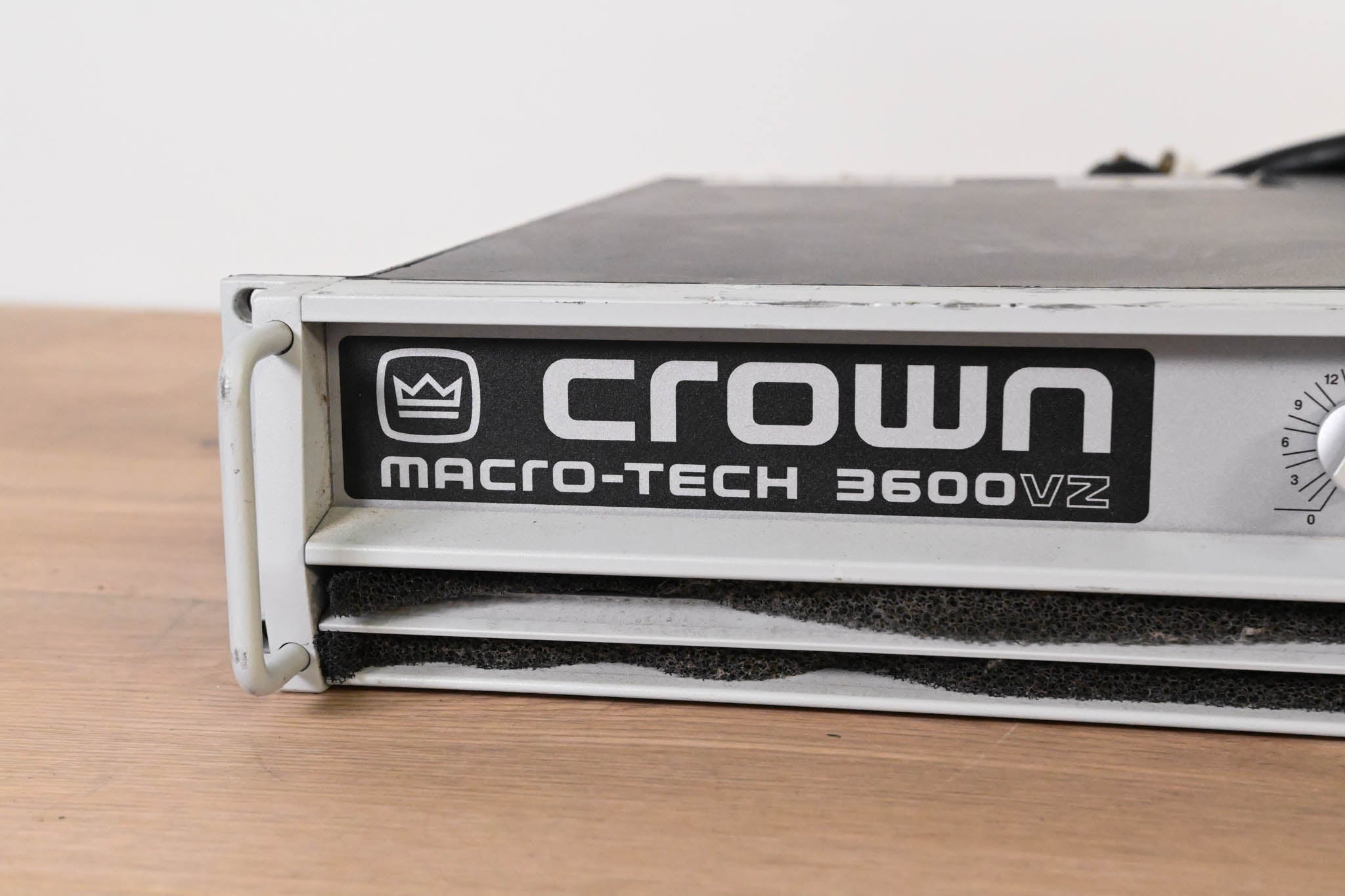 Crown Macro-Tech 3600VZ 2-Channel Power Amplifier