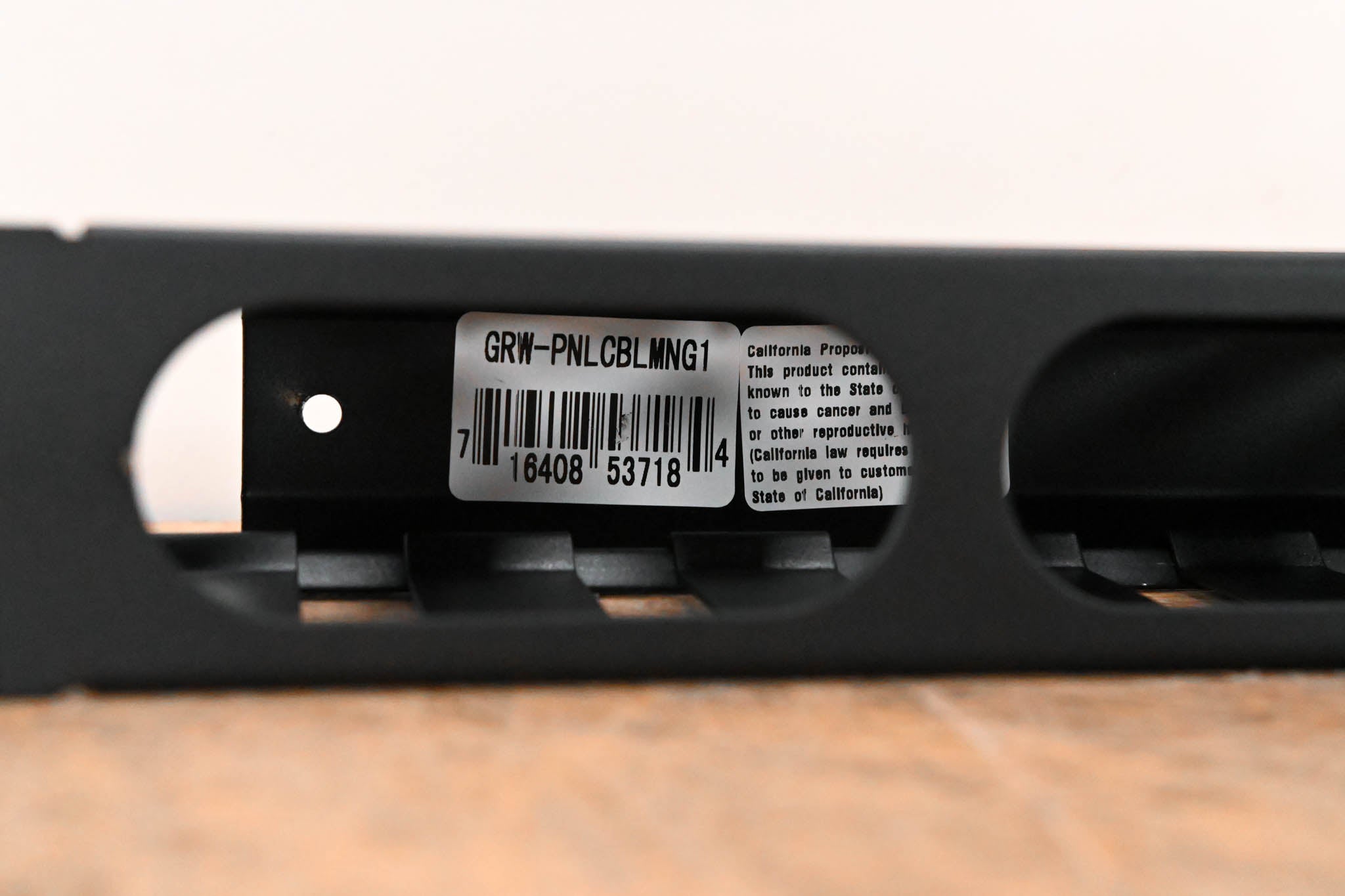 Gator Rackworks GRW-PNLCBLMNG1 1U Cable Management with Cap