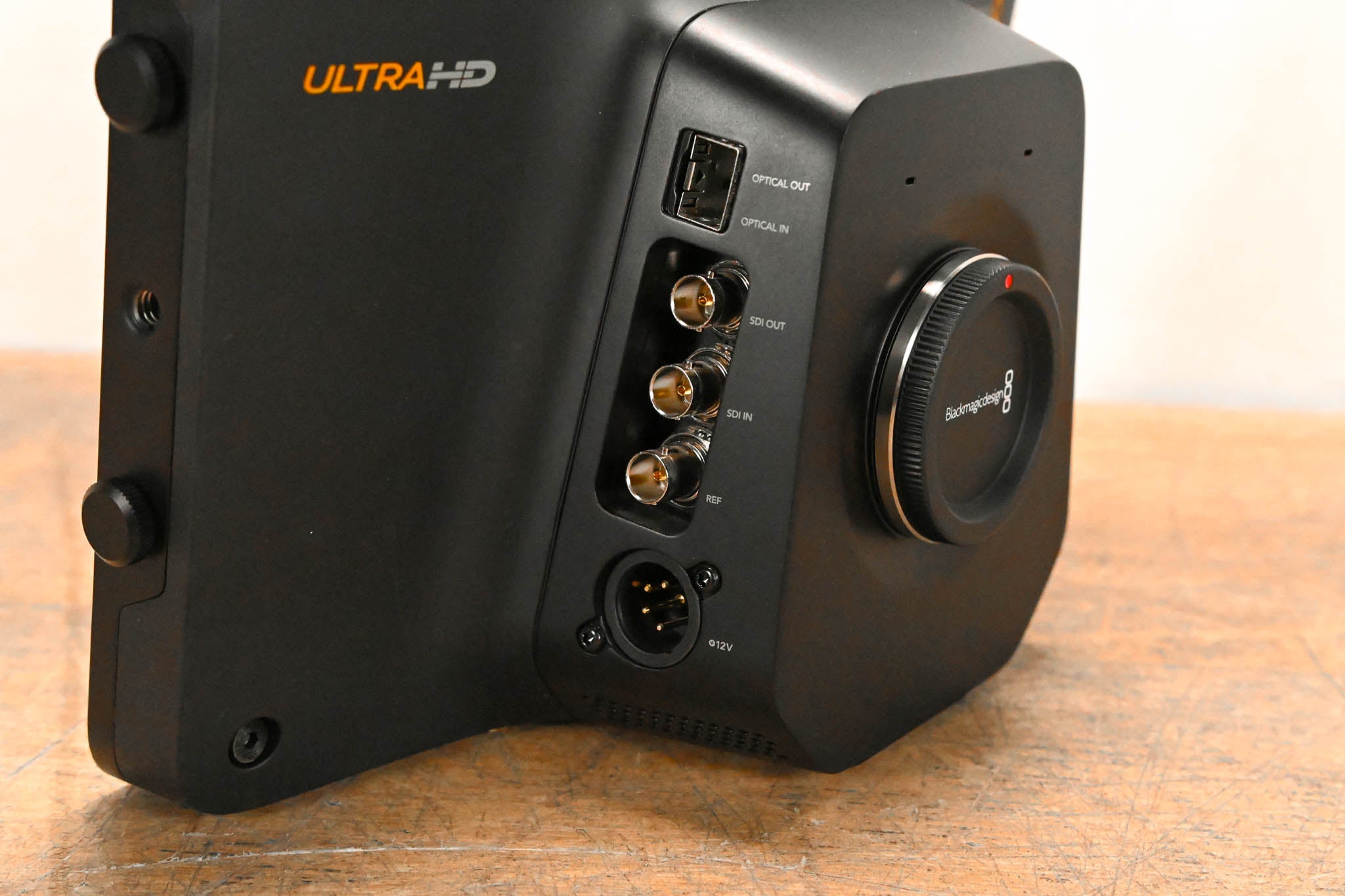 Blackmagic Design Studio Camera 4K 2