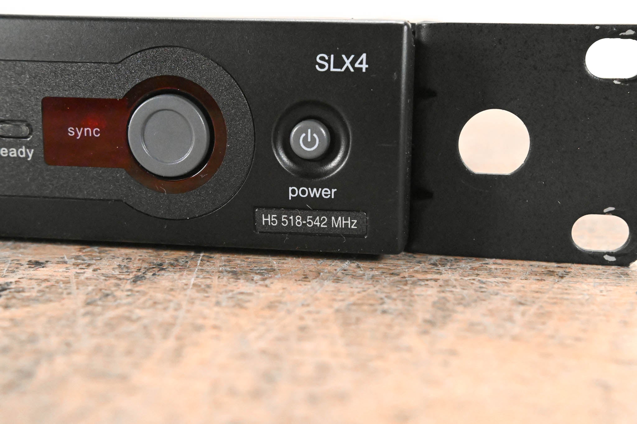 Shure SLX4 Wireless Diversity Receiver - H5 Band: 518-542 MHz