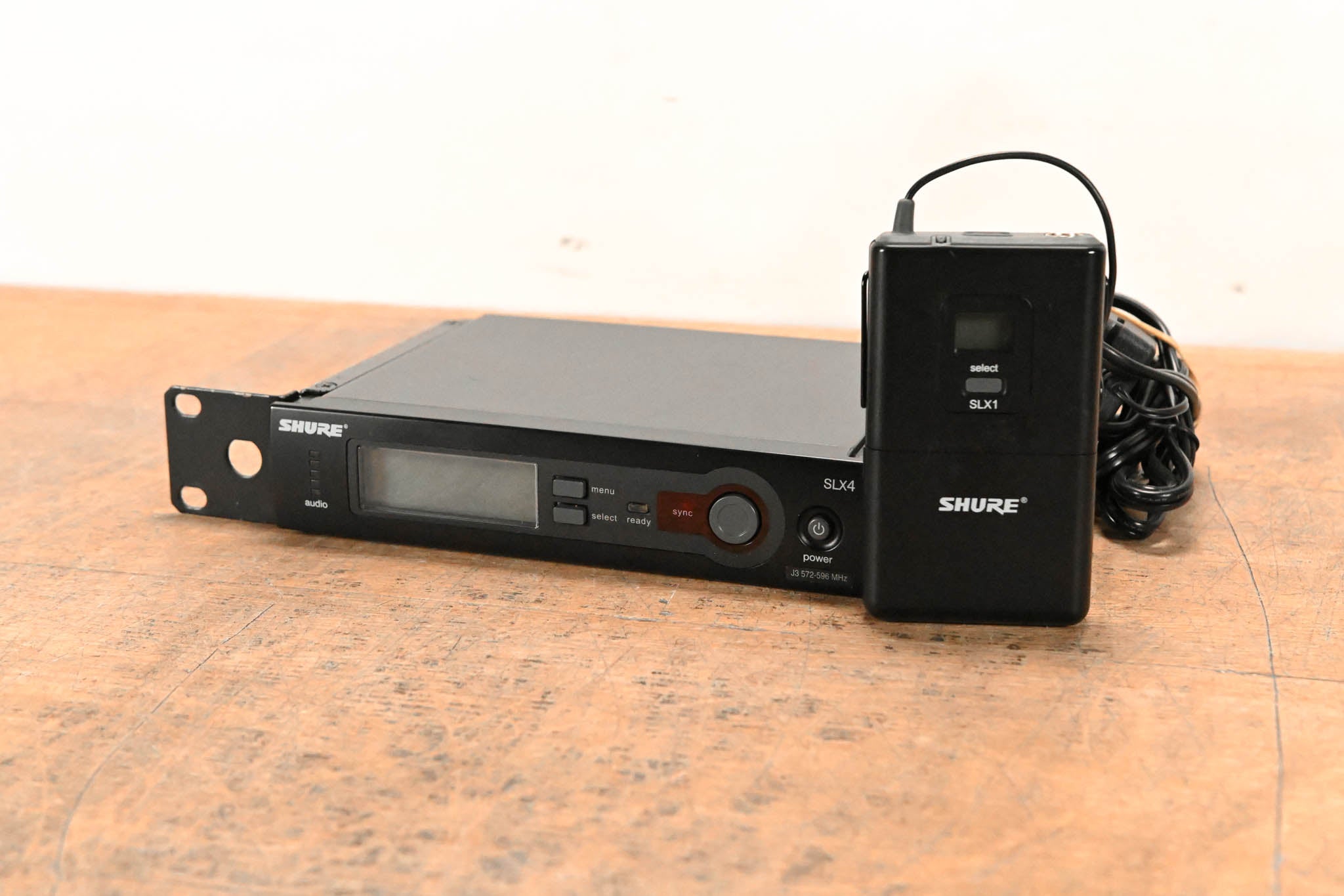 Shure SLX14 Bodypack Wireless System - J3 Band: 572-596 MHz