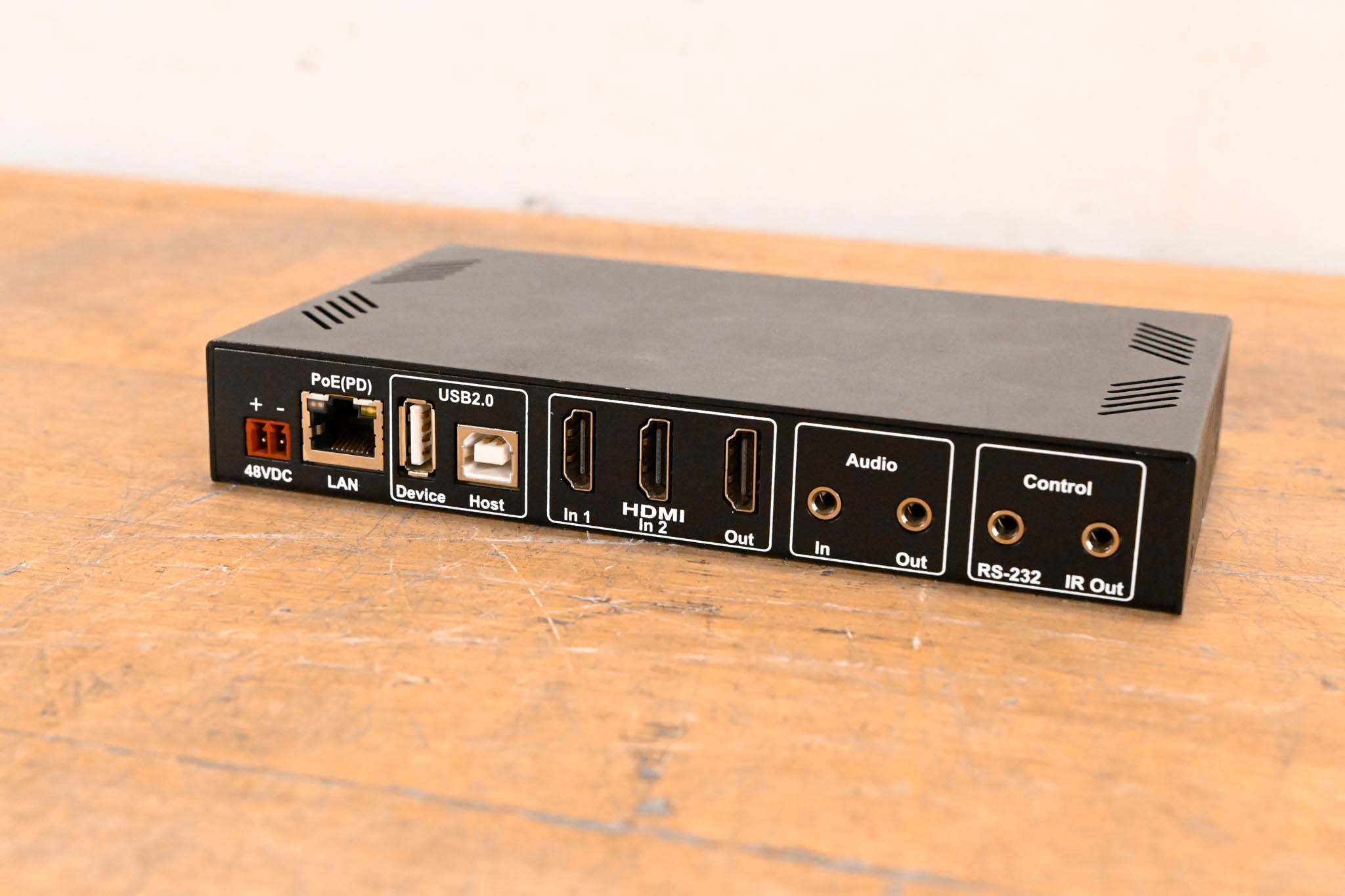 Aroura Multimedia VLX-TC1-C 4K 1Gbps AV-over-IP Transceiver