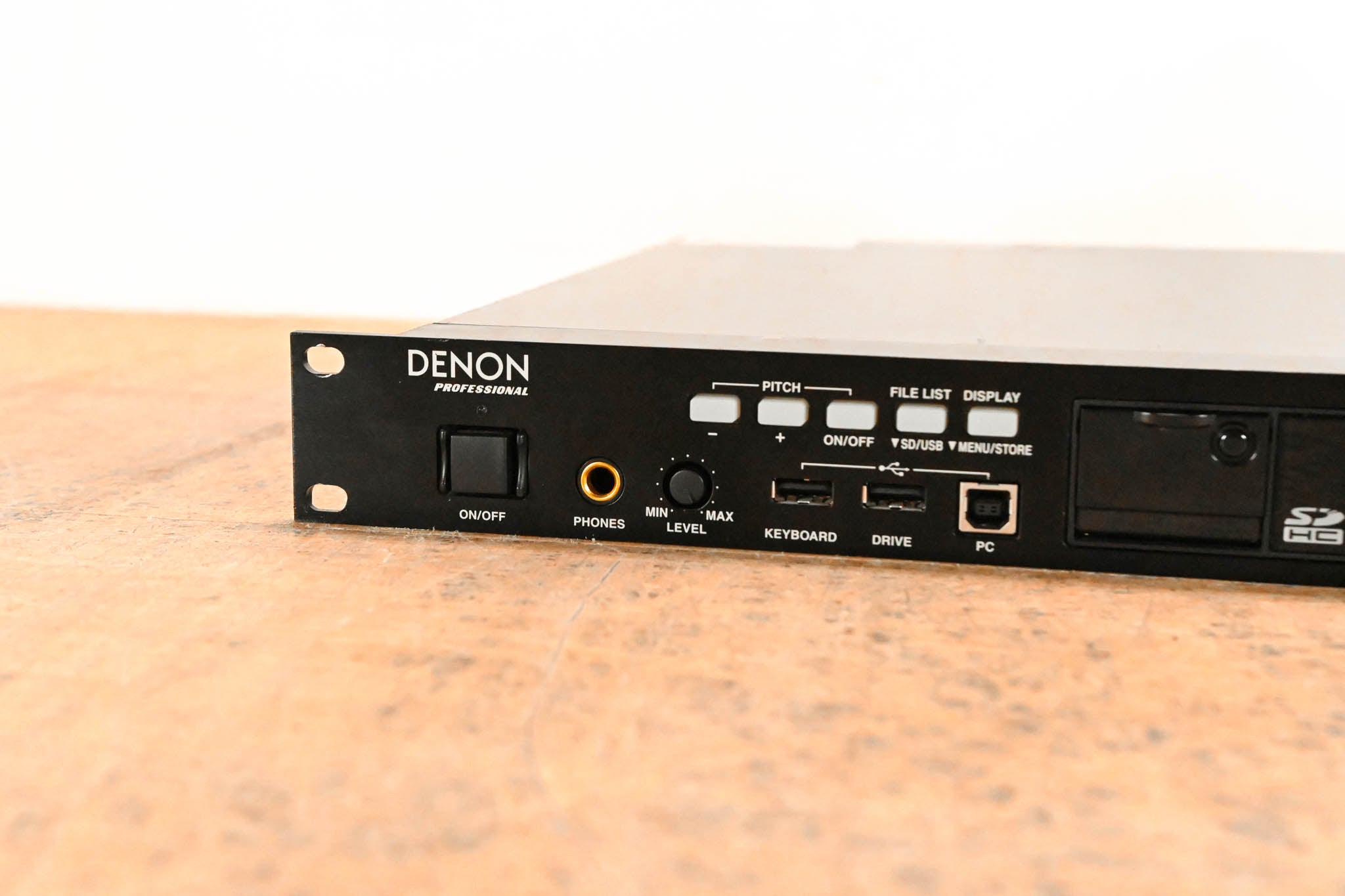 Denon DN-F650R 1RU Solid-State/USB Digital Audio Recorder
