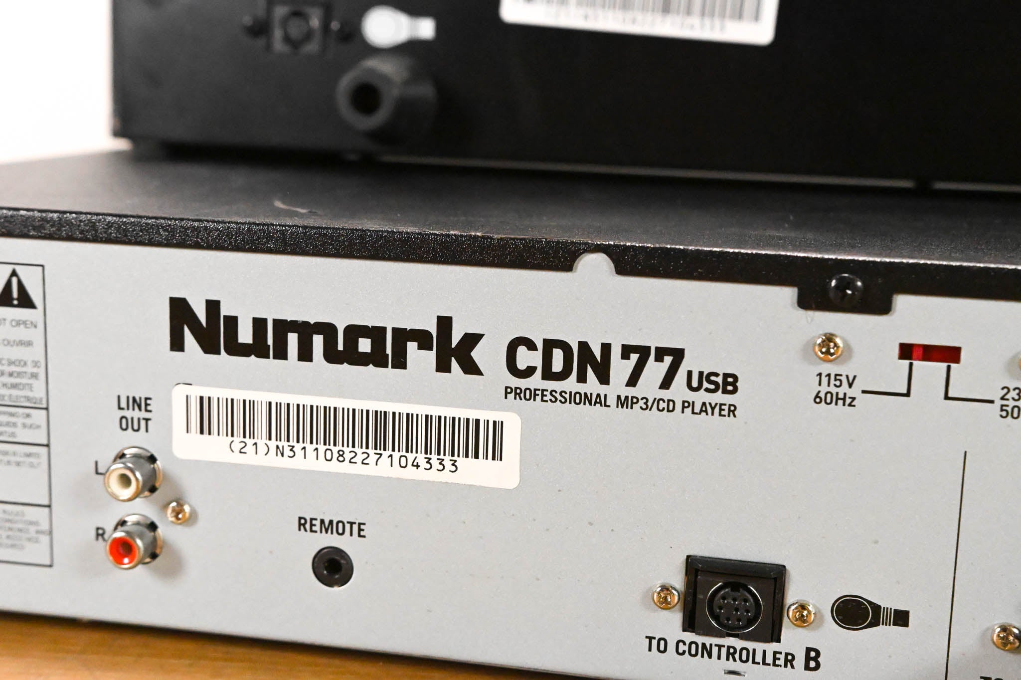 Numark CDN77USB Professional MP3 USB/CD Player with Controller