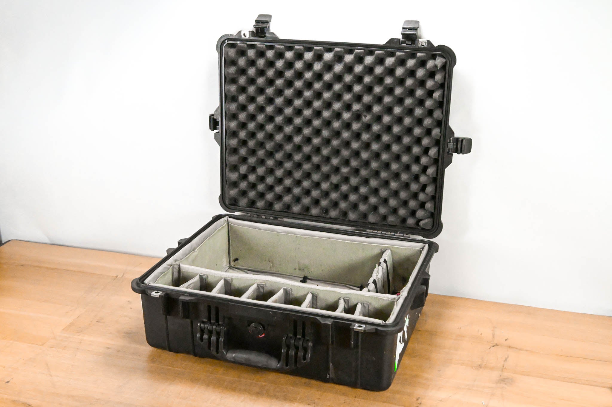 Pelican 1600 Protector Case