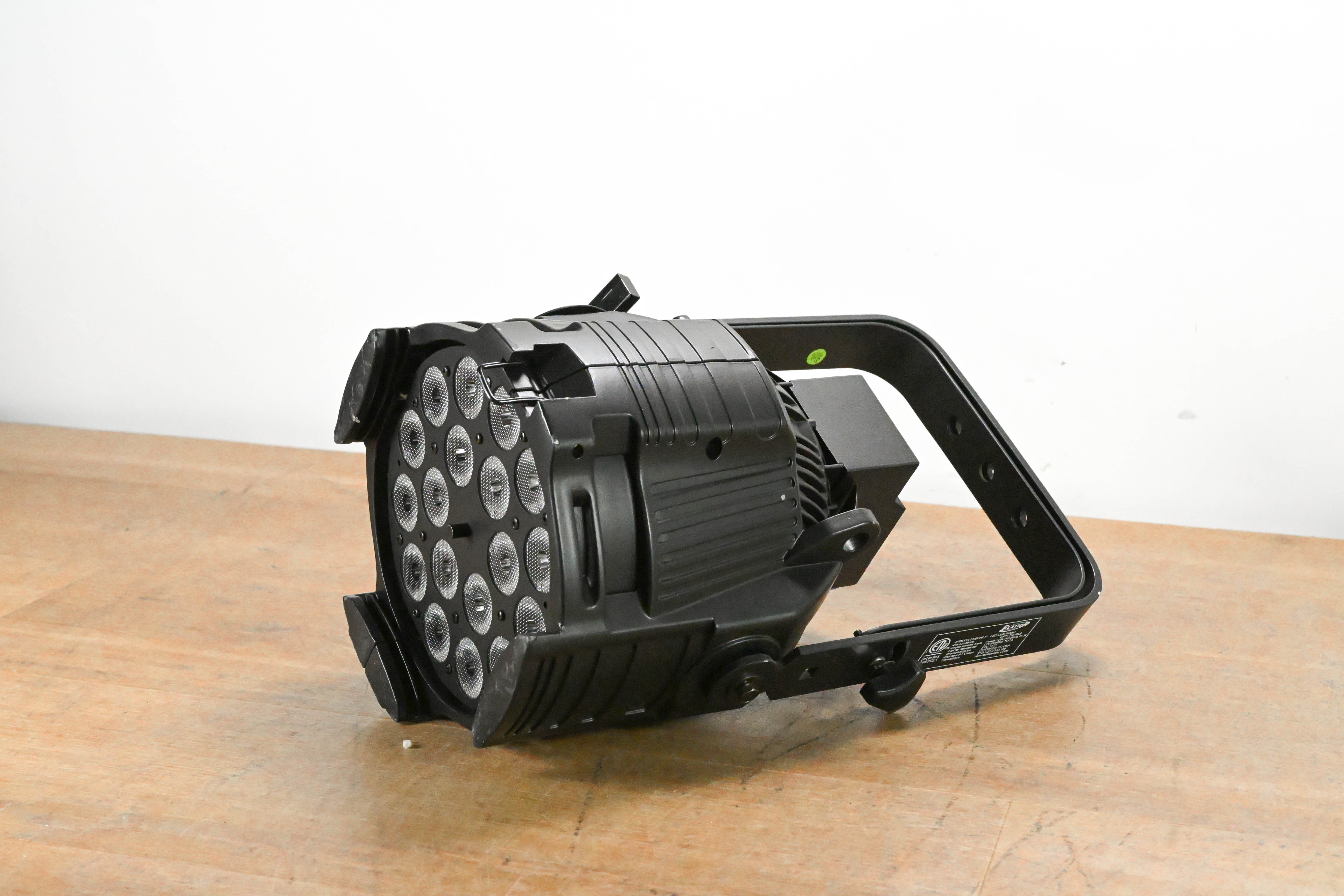 Elation OPTI TRI PAR 18 x 3W Tri Color LED Par
