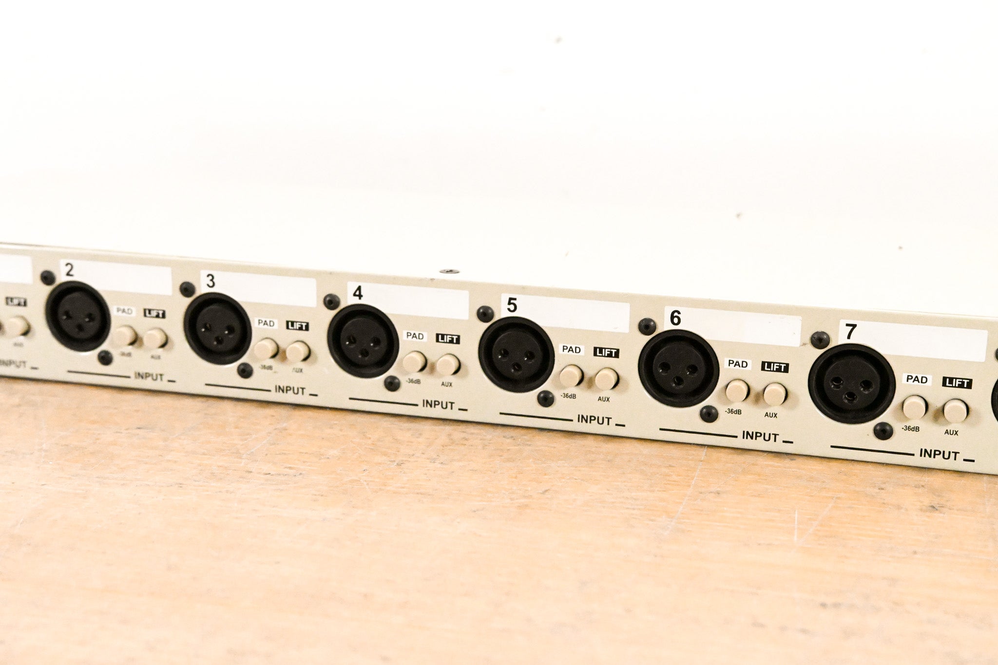 Radial Engineering OX8-j Jensen-Equipped 8-Channel Microphone Splitter