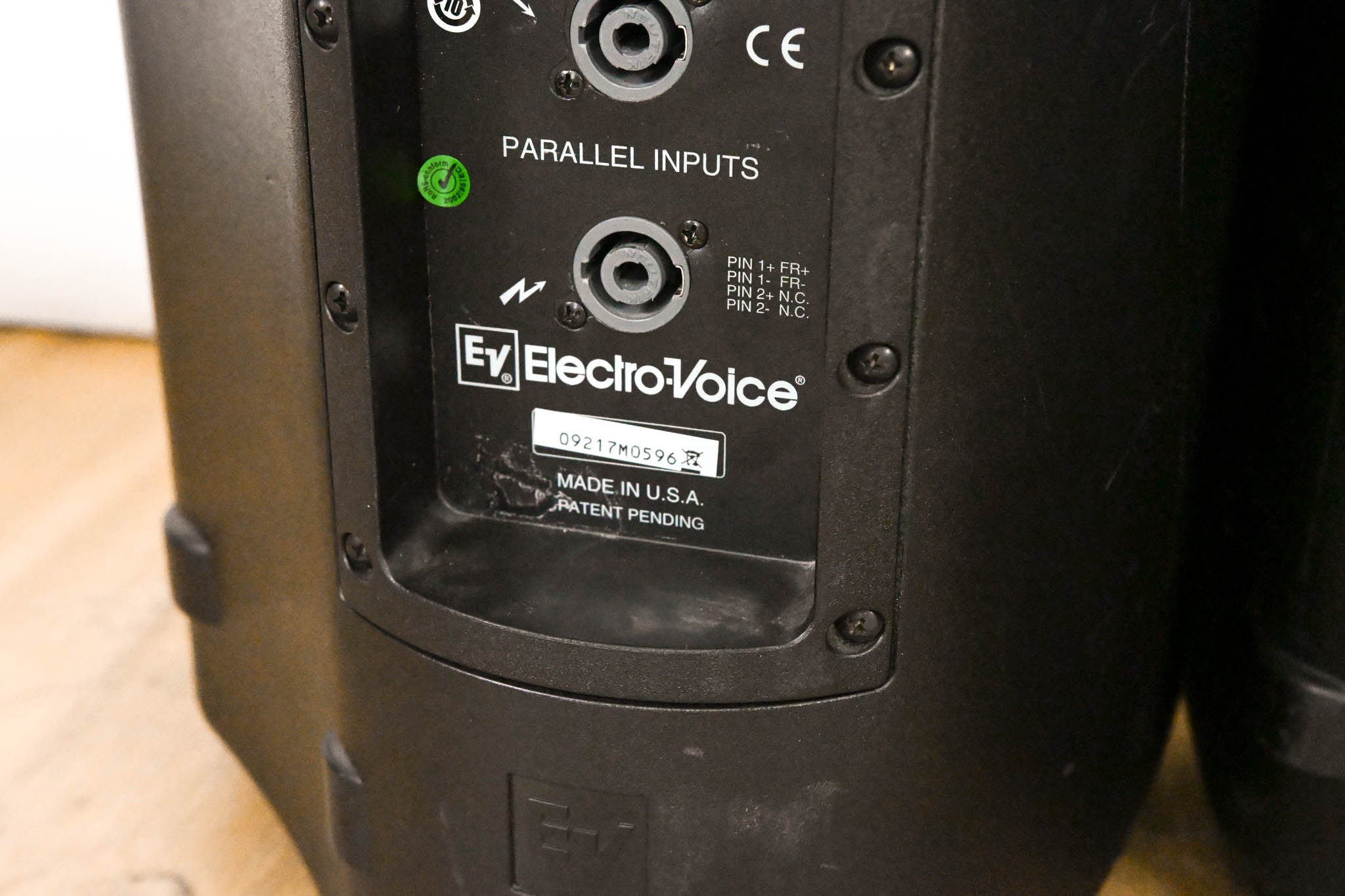 Electro-Voice (EV) ZX1-90 8-inch Two-Way Passive Loudspeaker (PAIR)