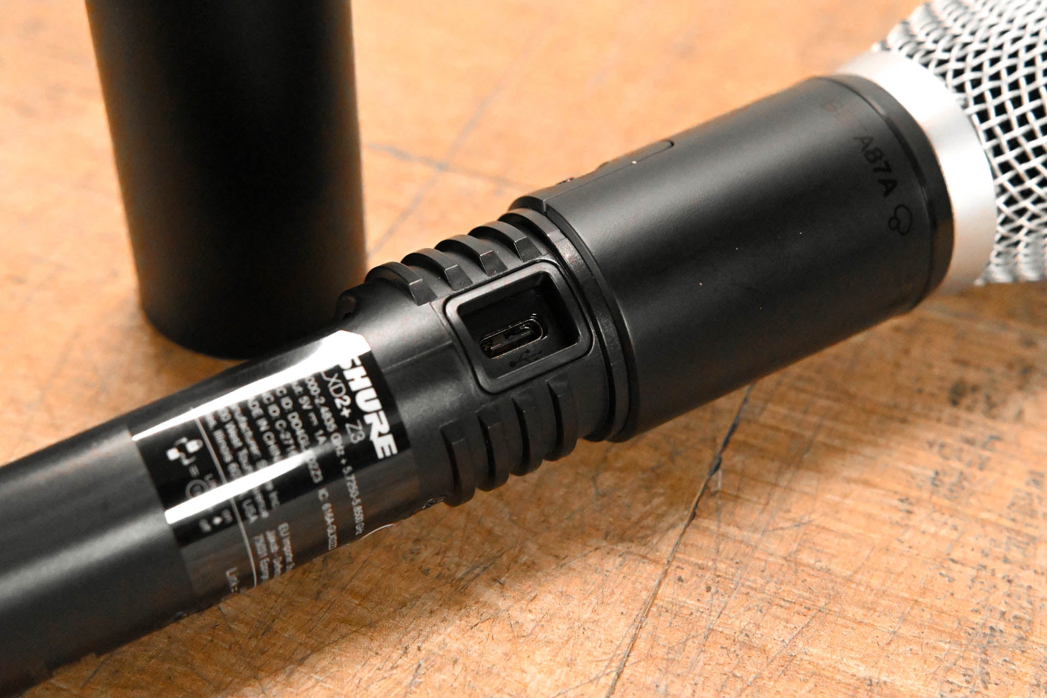 Shure GLXD2+/B87A Dual Band Handheld Wireless Transmitter - Z3 Band