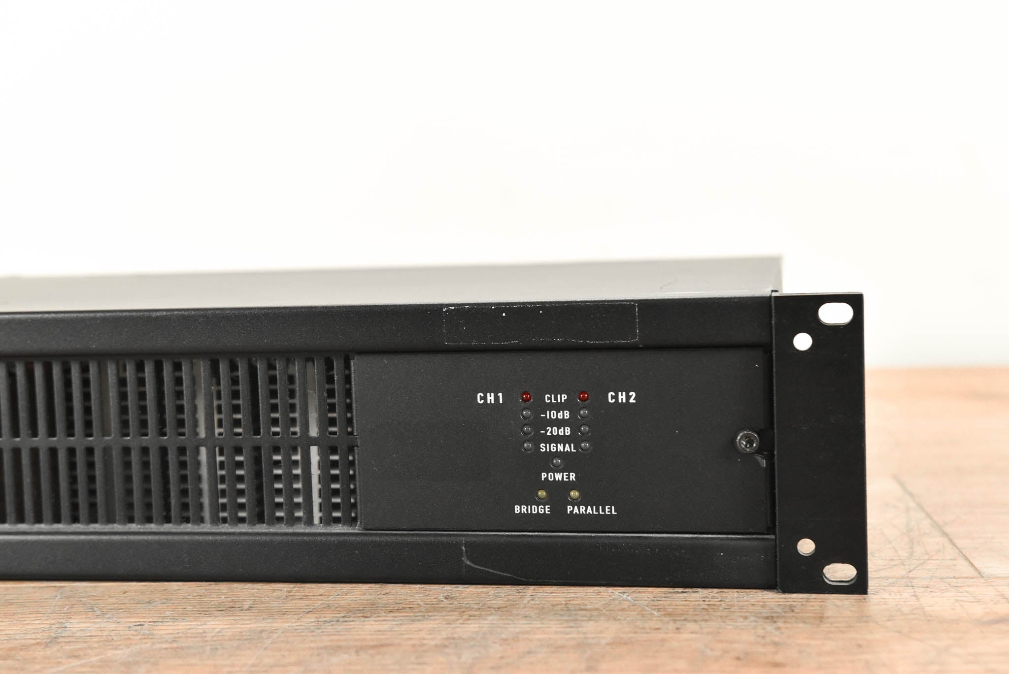 QSC CX902 2-Channel Power Amplifier