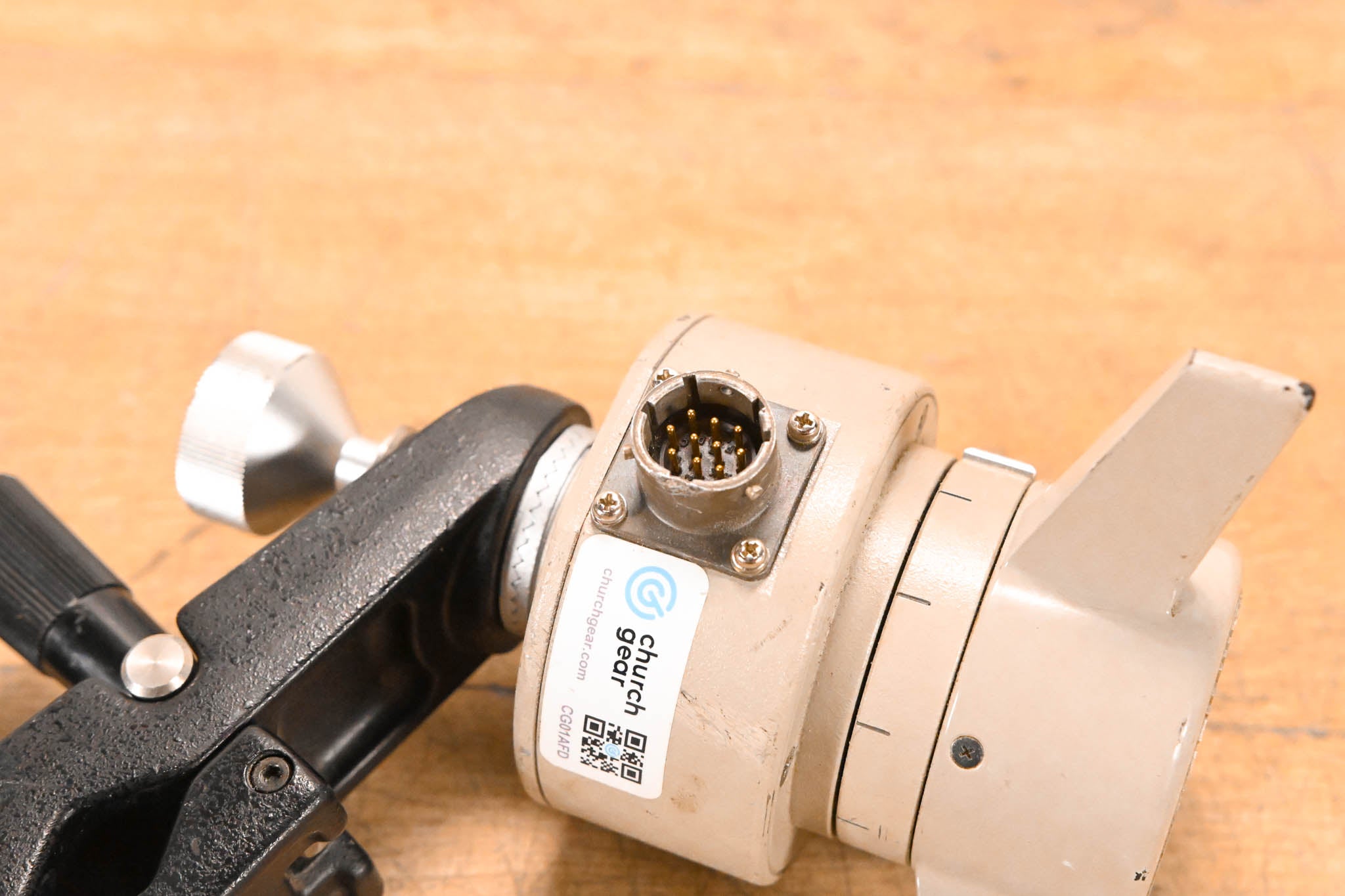 Fujinon EPD-12B with MCA-6A Clamp