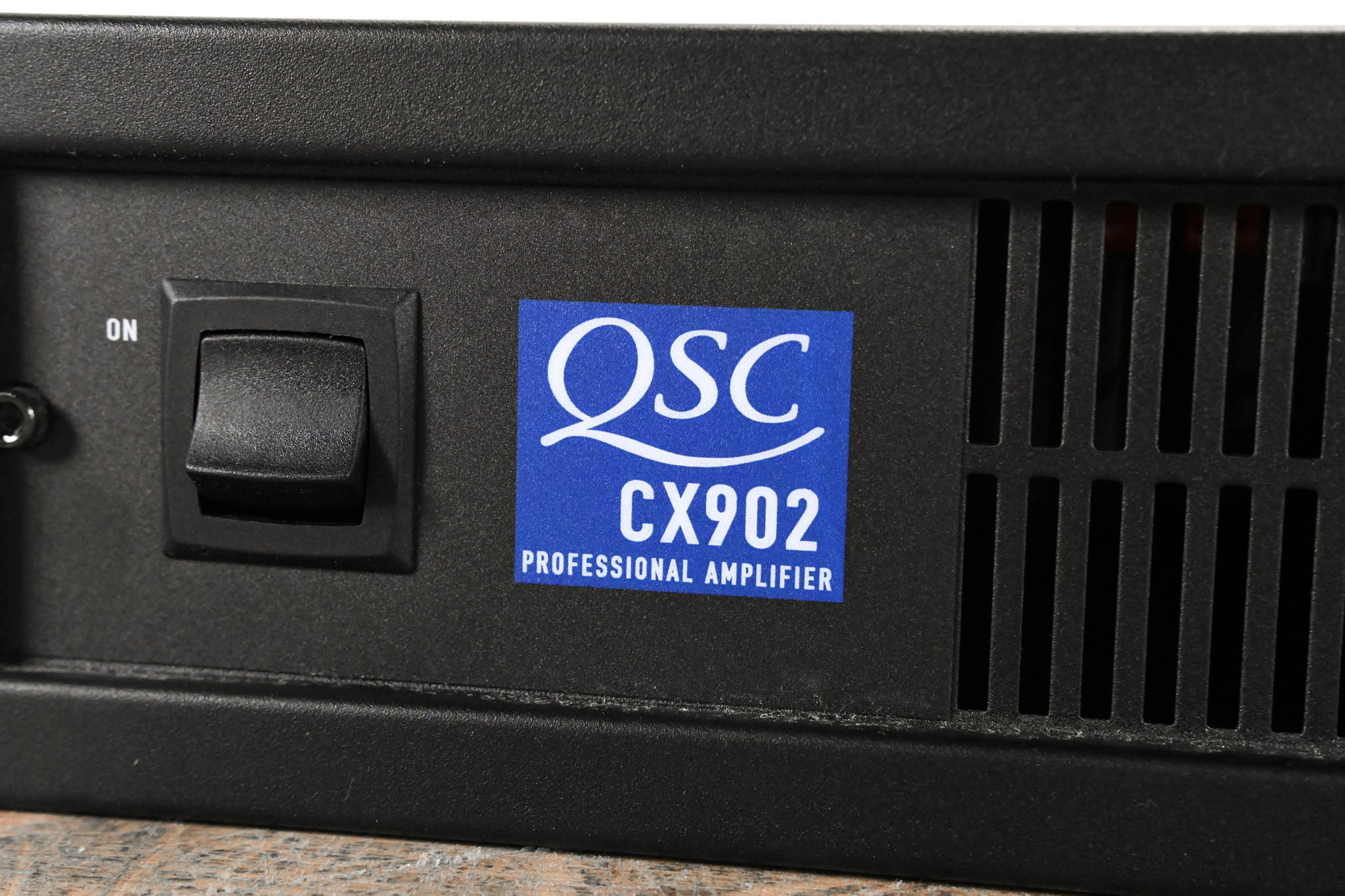 QSC CX902 2-Channel Power Amplifier