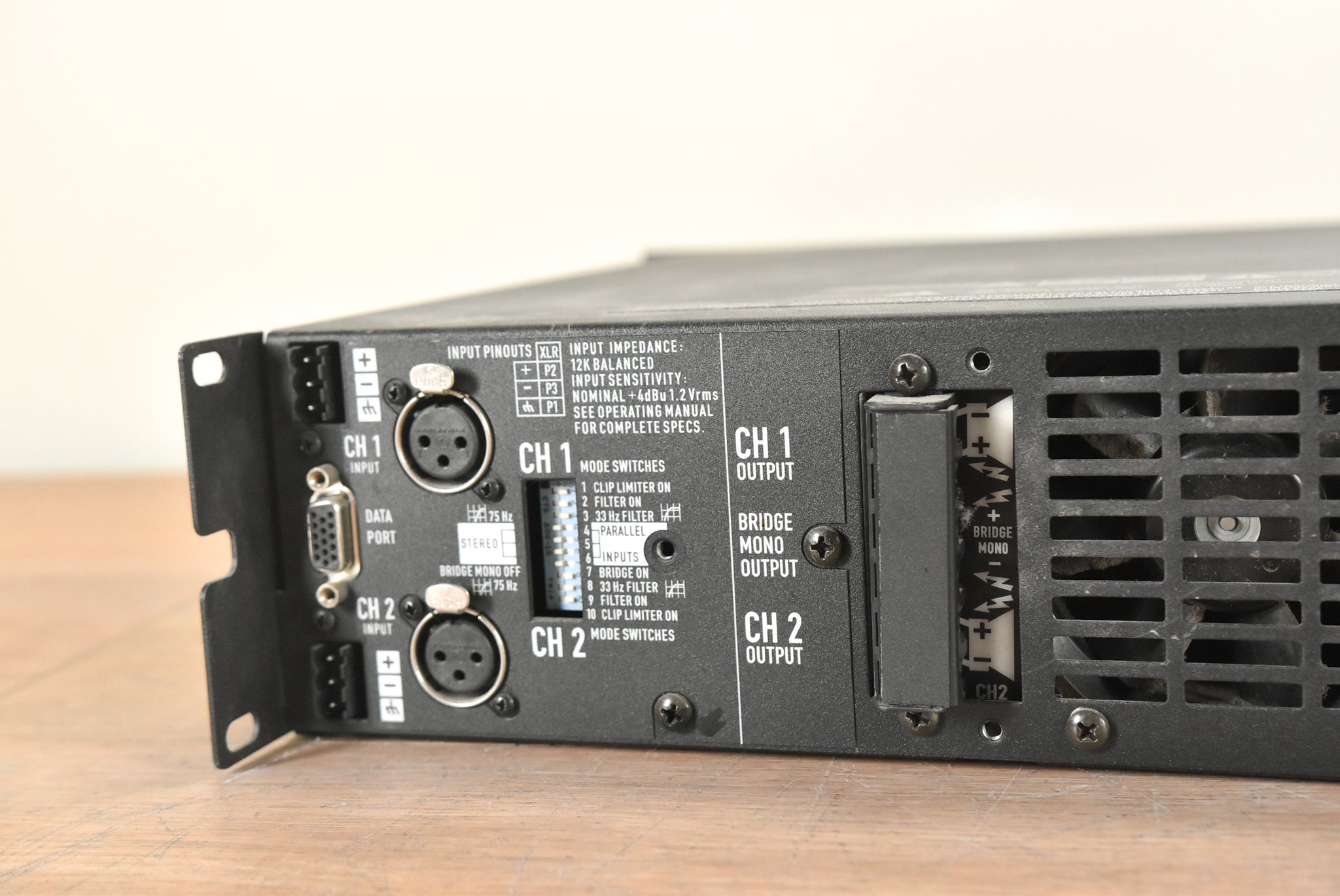 QSC CX702 2-Channel 700W Power Amplifier