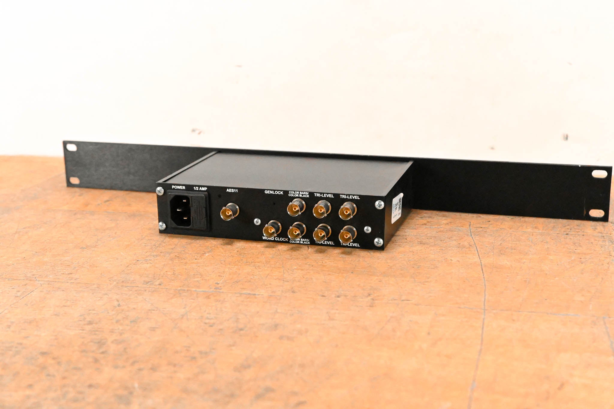 ESE DV-319 HD & SD Sync Generator