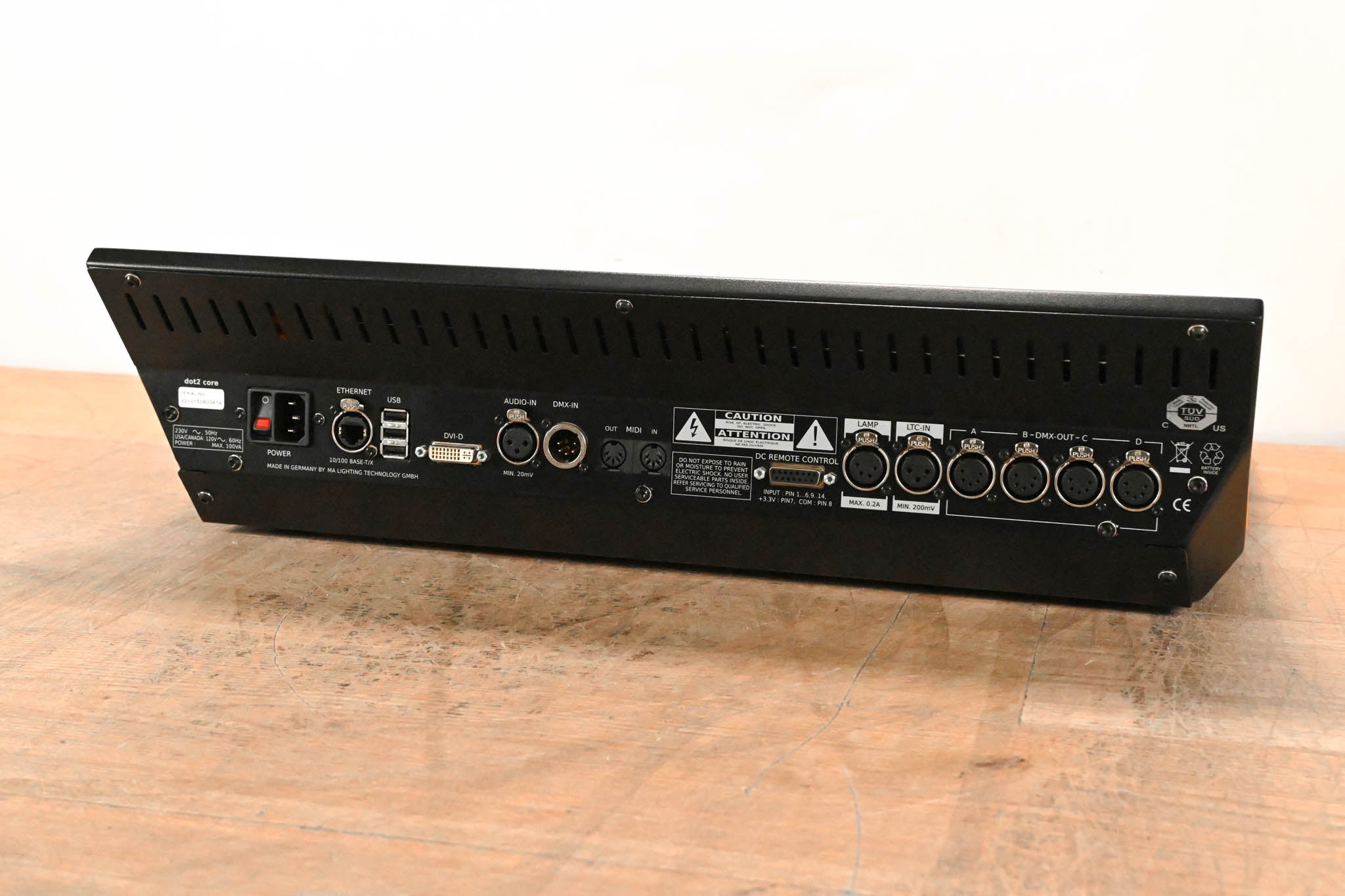 MA Lighting dot2 Core Compact Lighting Console