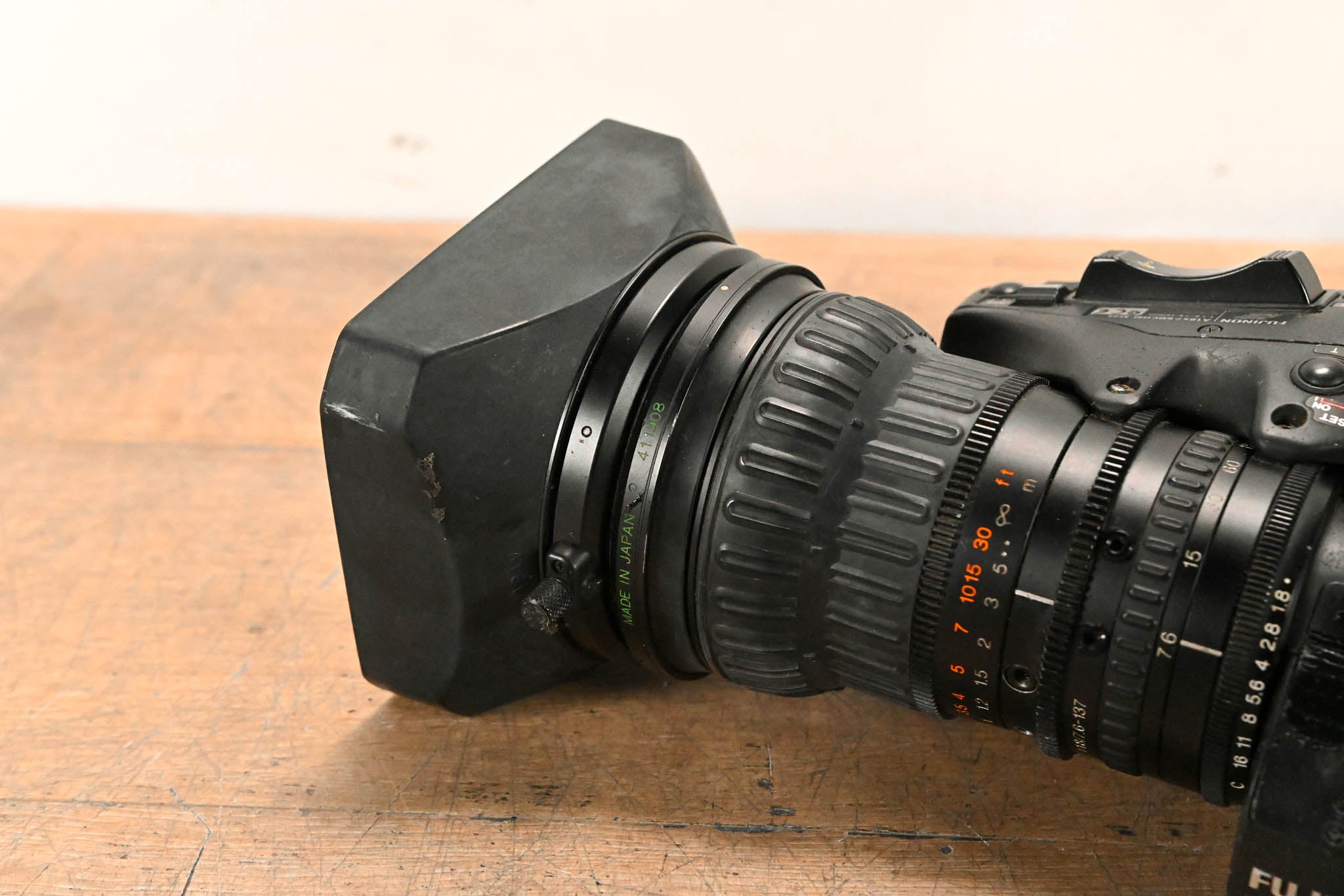 Fujinon A18x7.6BERM-M48 B4 Mount (2/3") TV Zoom Lens