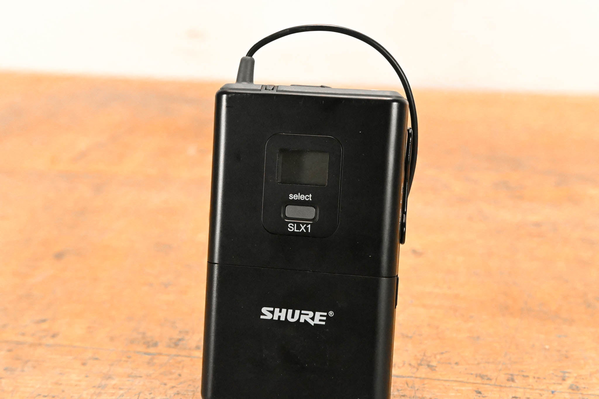 Shure SLX1 Wireless Bodypack Transmitter - H5 Band: 518-542 MHz