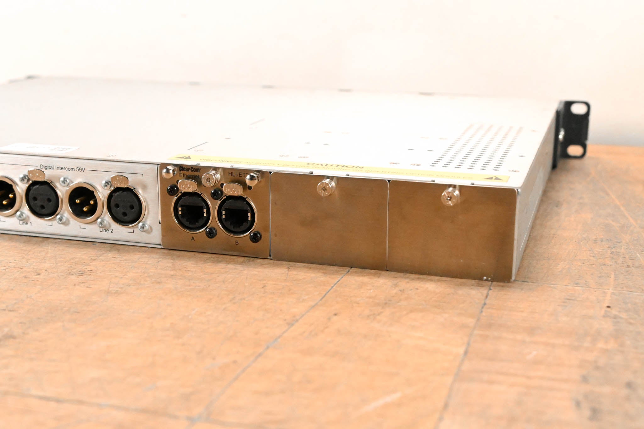 Clear-Com HelixNet HMS-4X 4-Channel Base Station