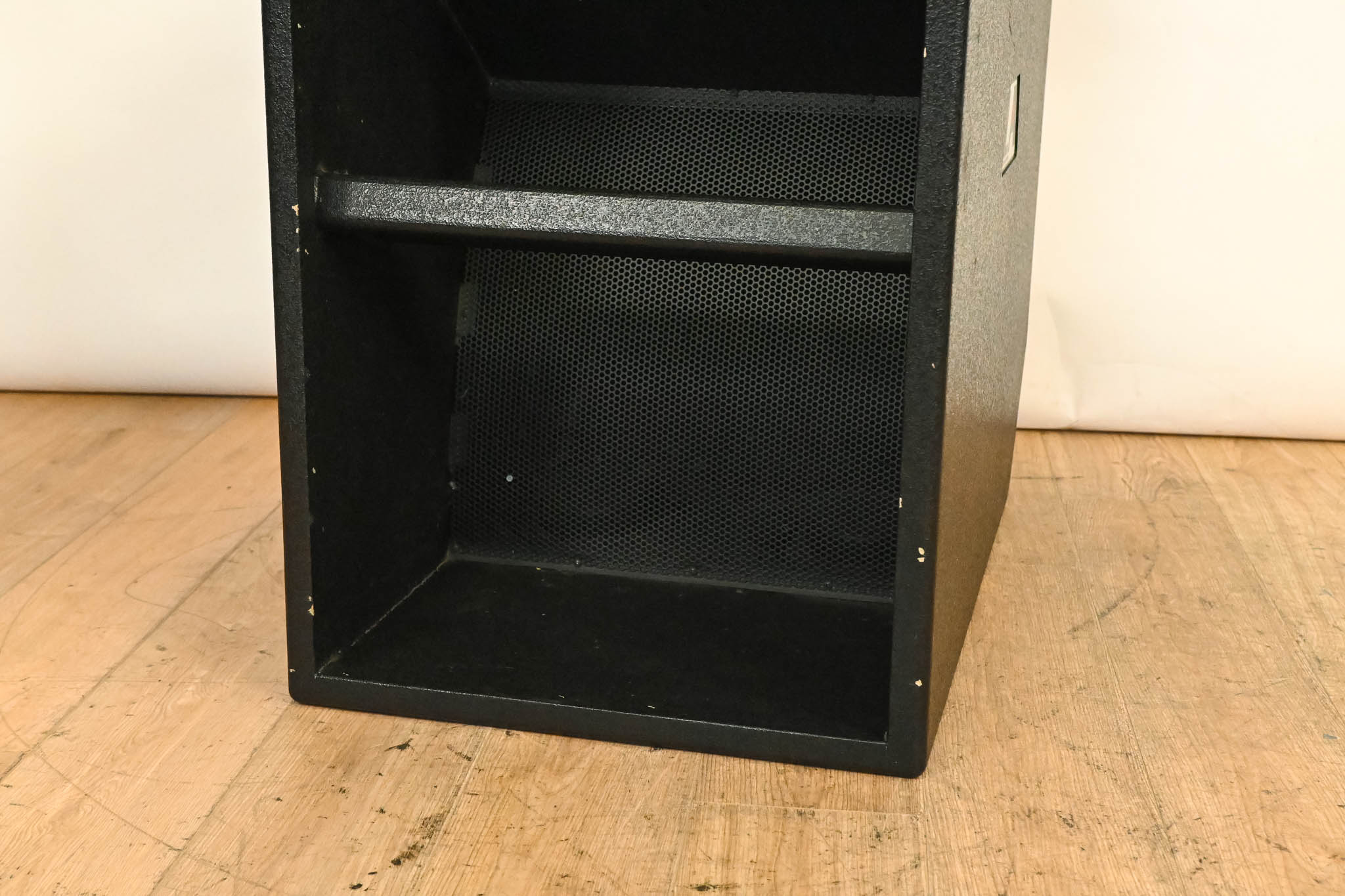 EAW LA400 12" Bass Horn Subwoofer