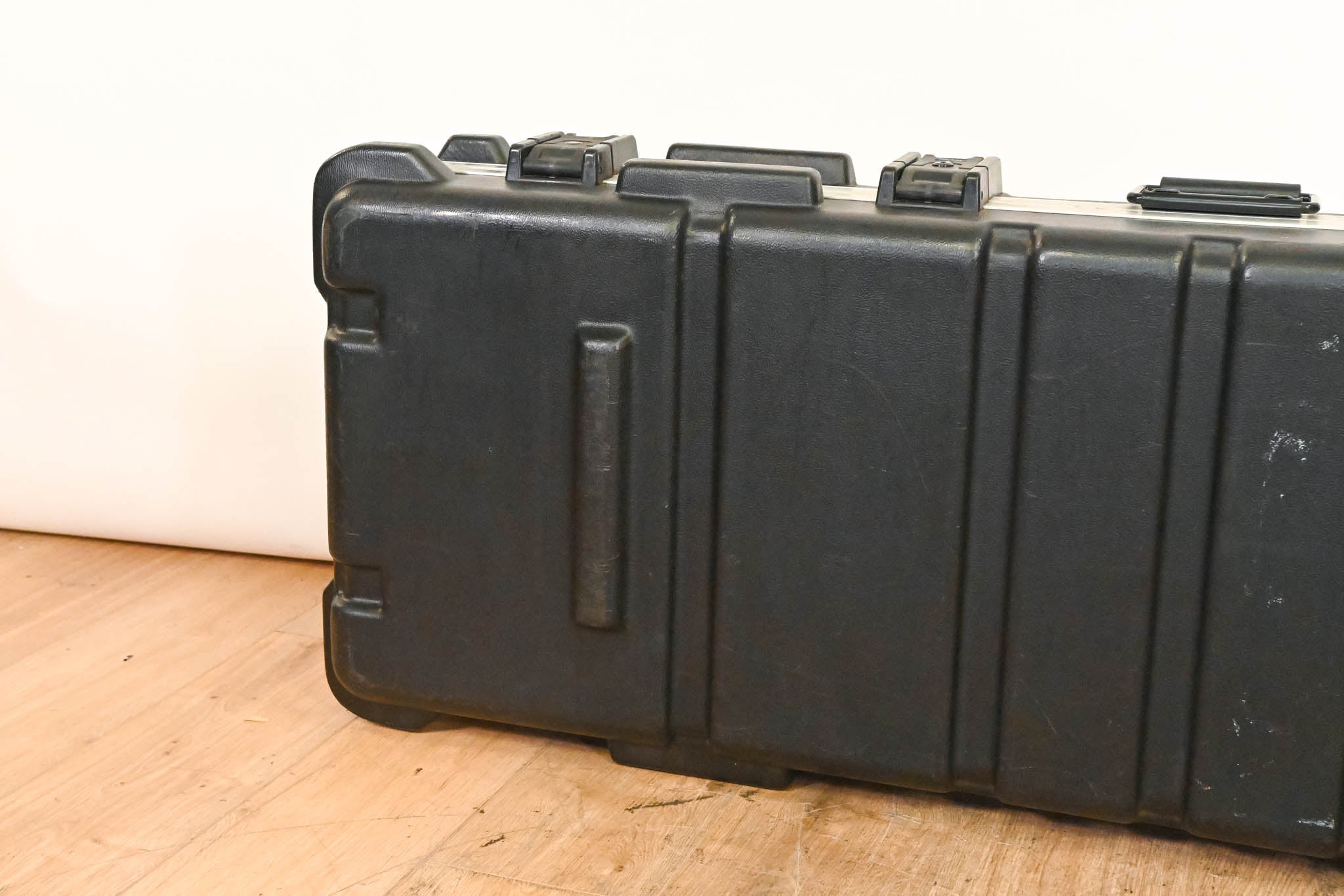 SKB 76-key Keyboard Case with Wheels
