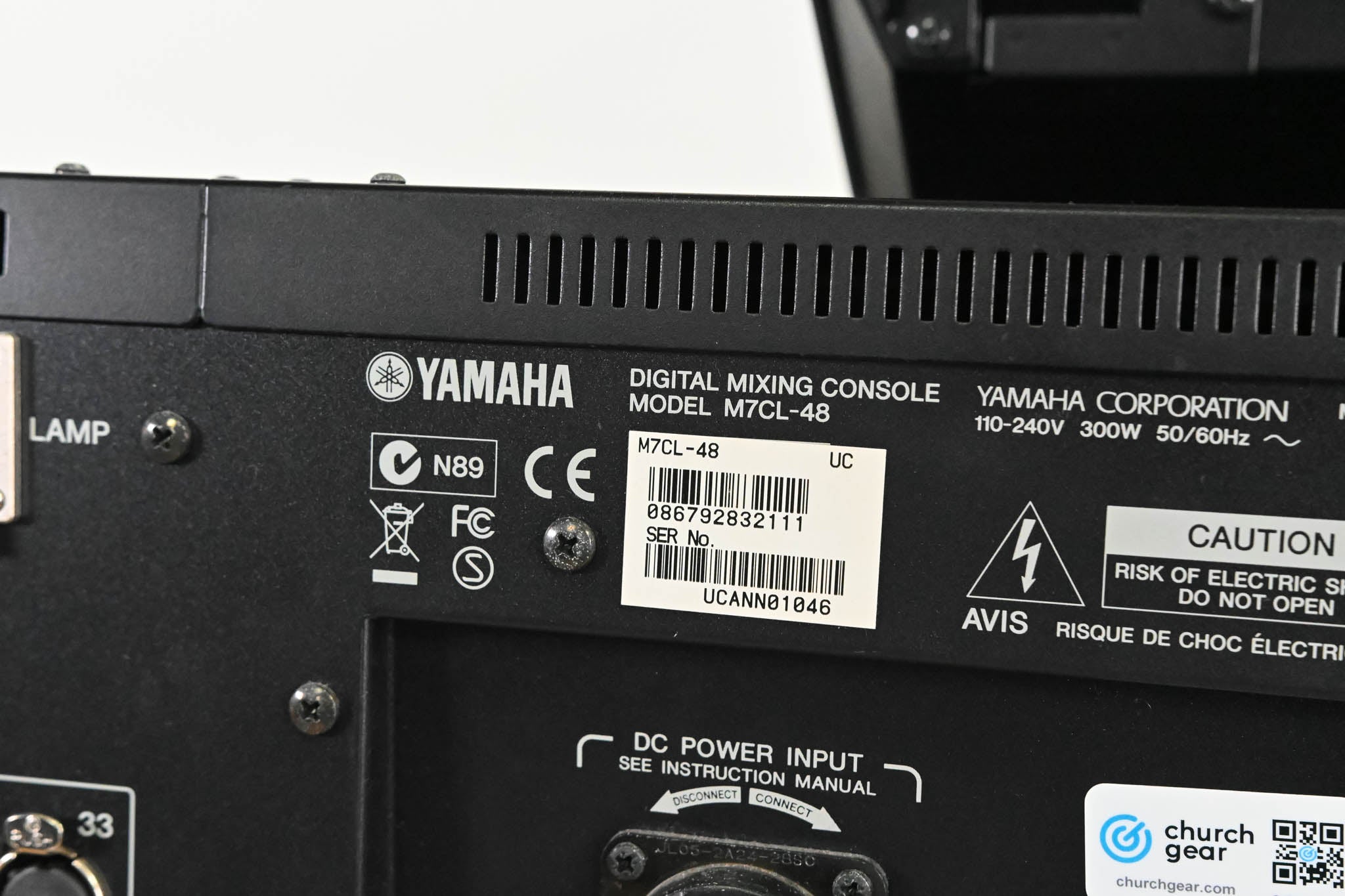 Yamaha M7CL-48 48-Channel Digital Audio Mixing Console