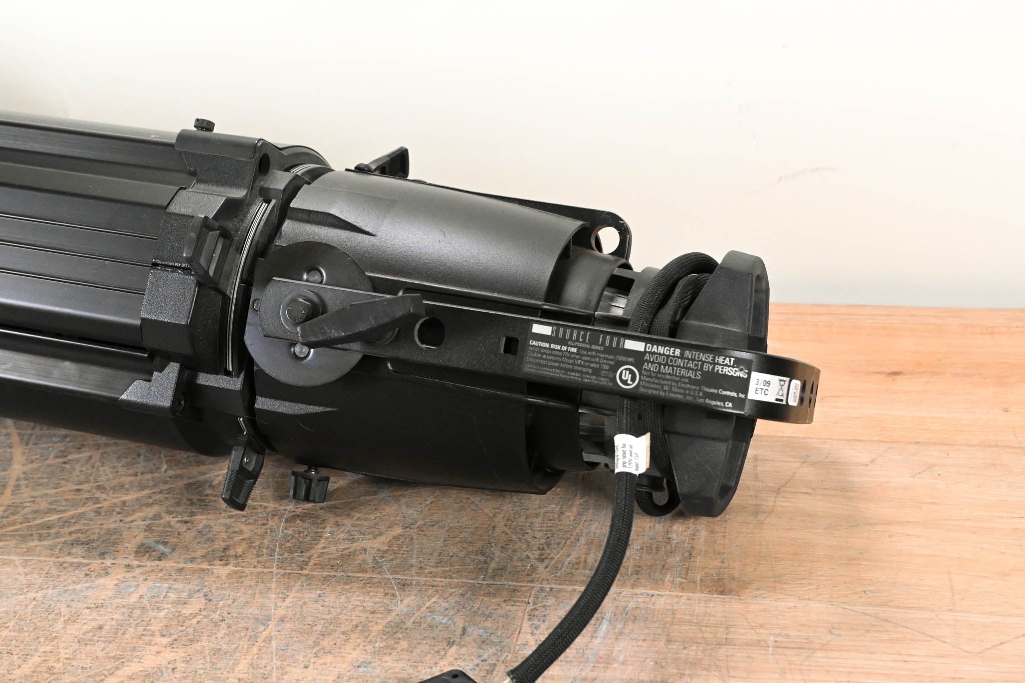 ETC Source Four Zoom 15-30 Degree 750 Ellipsoidal Light