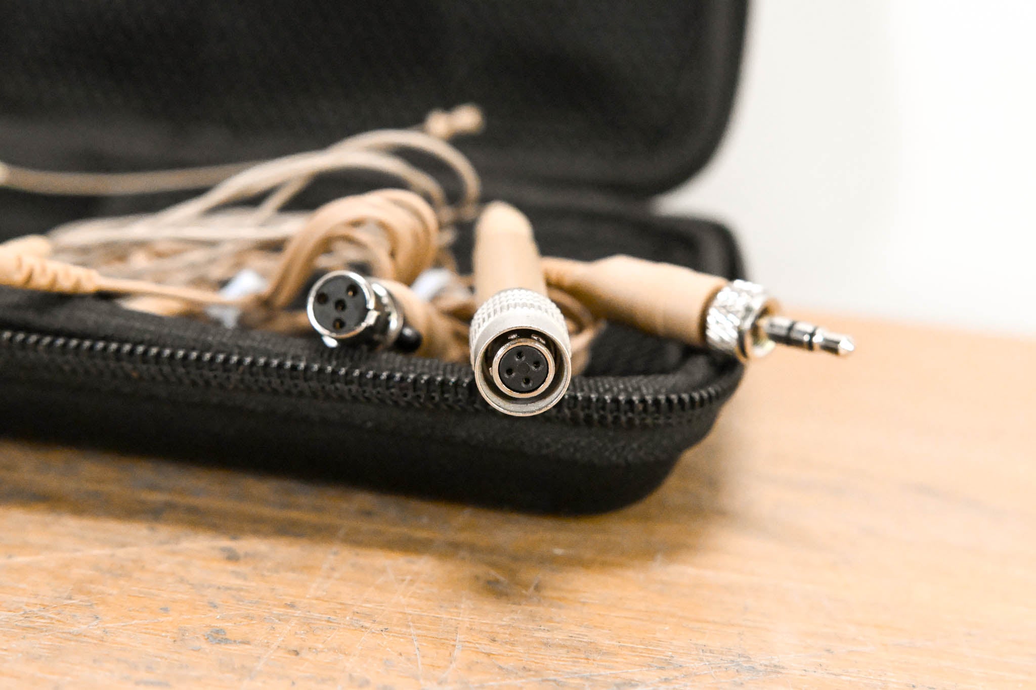 Samson SE10x Earset Microphone with Condenser Capsule & Accessories