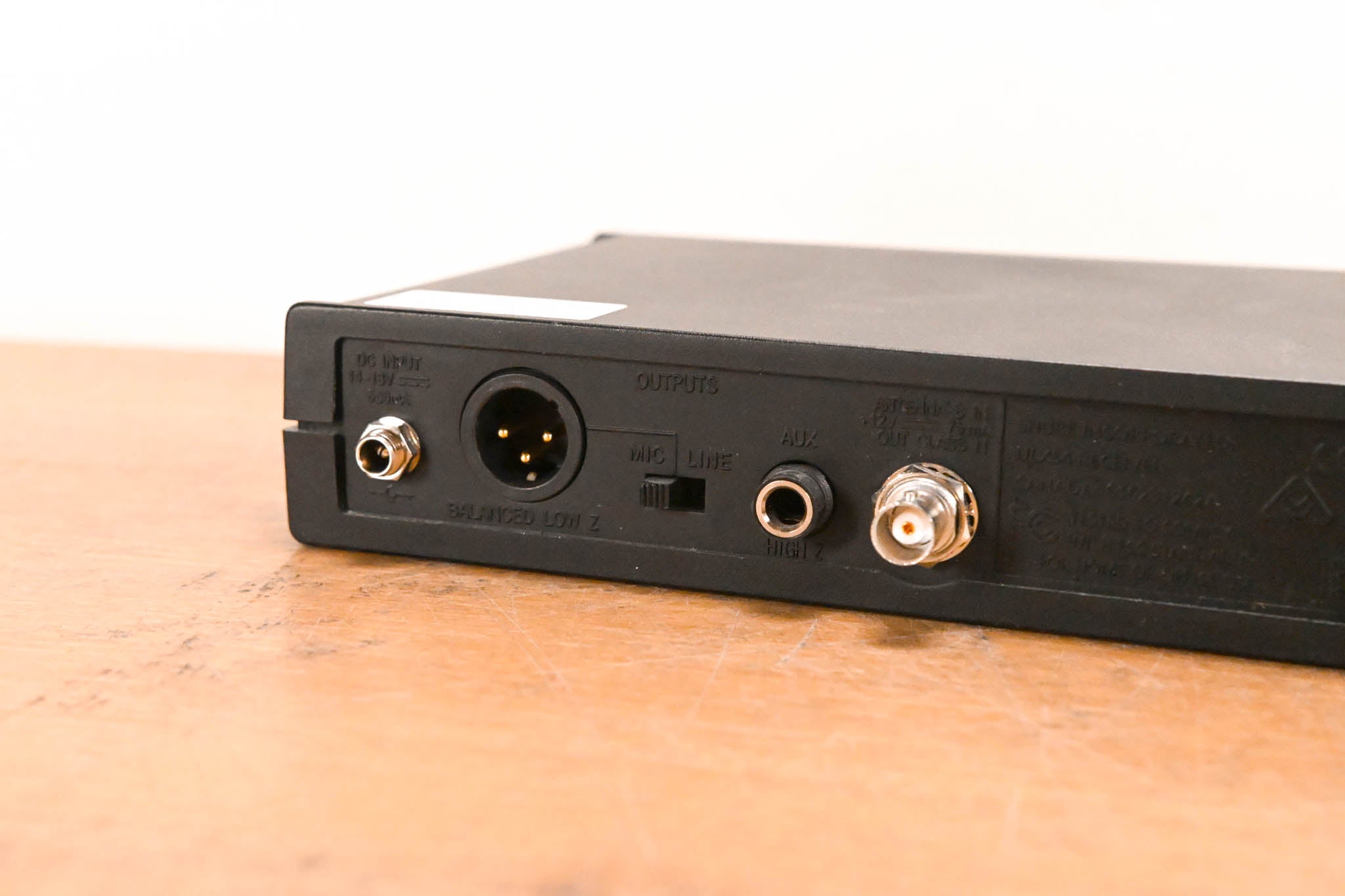 Shure ULXS24/58 Handheld Wireless System - J1 Band (NO POWER SUPPLY)
