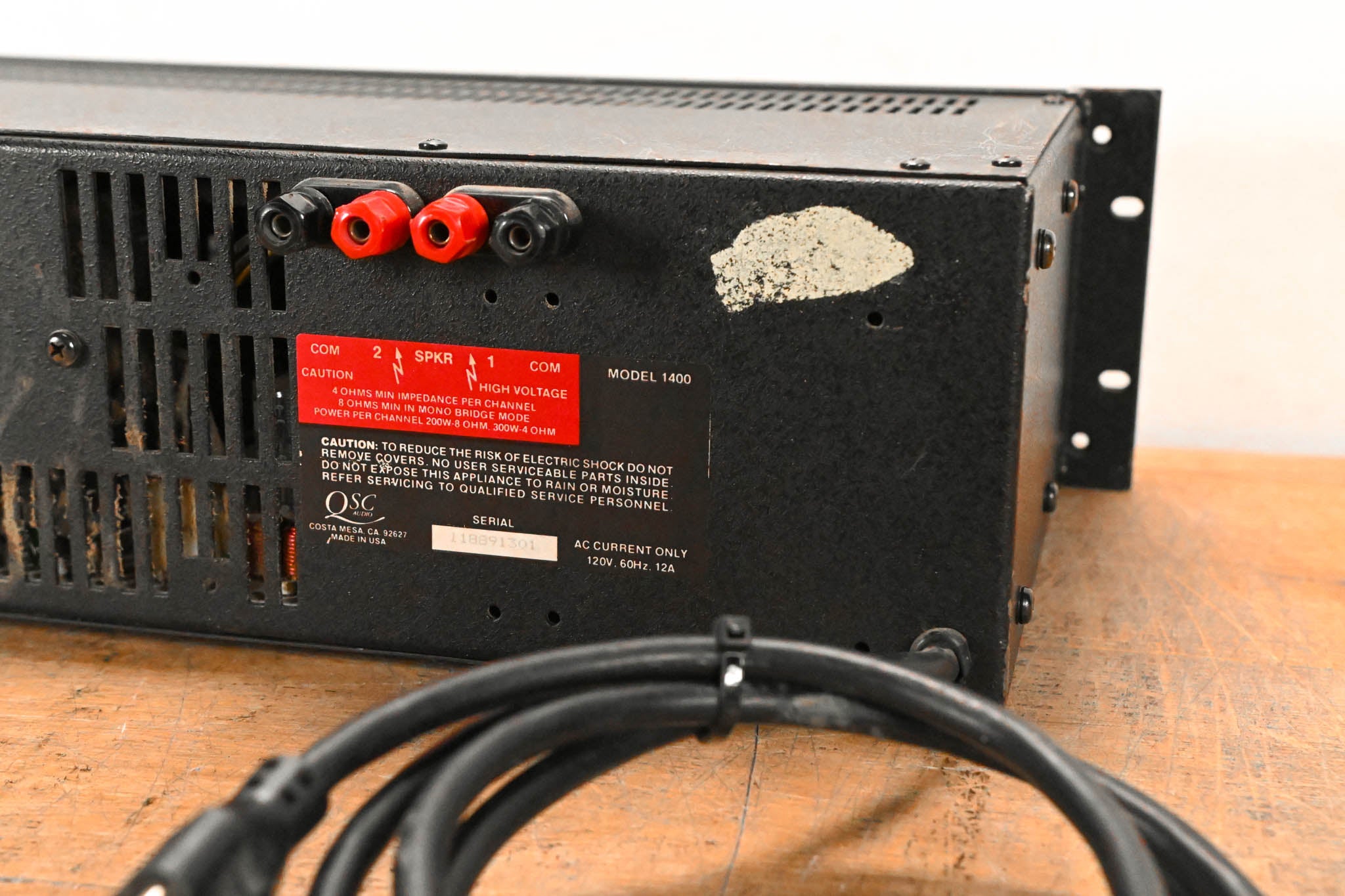 QSC Model 1400 2-Channel Power Amplifier